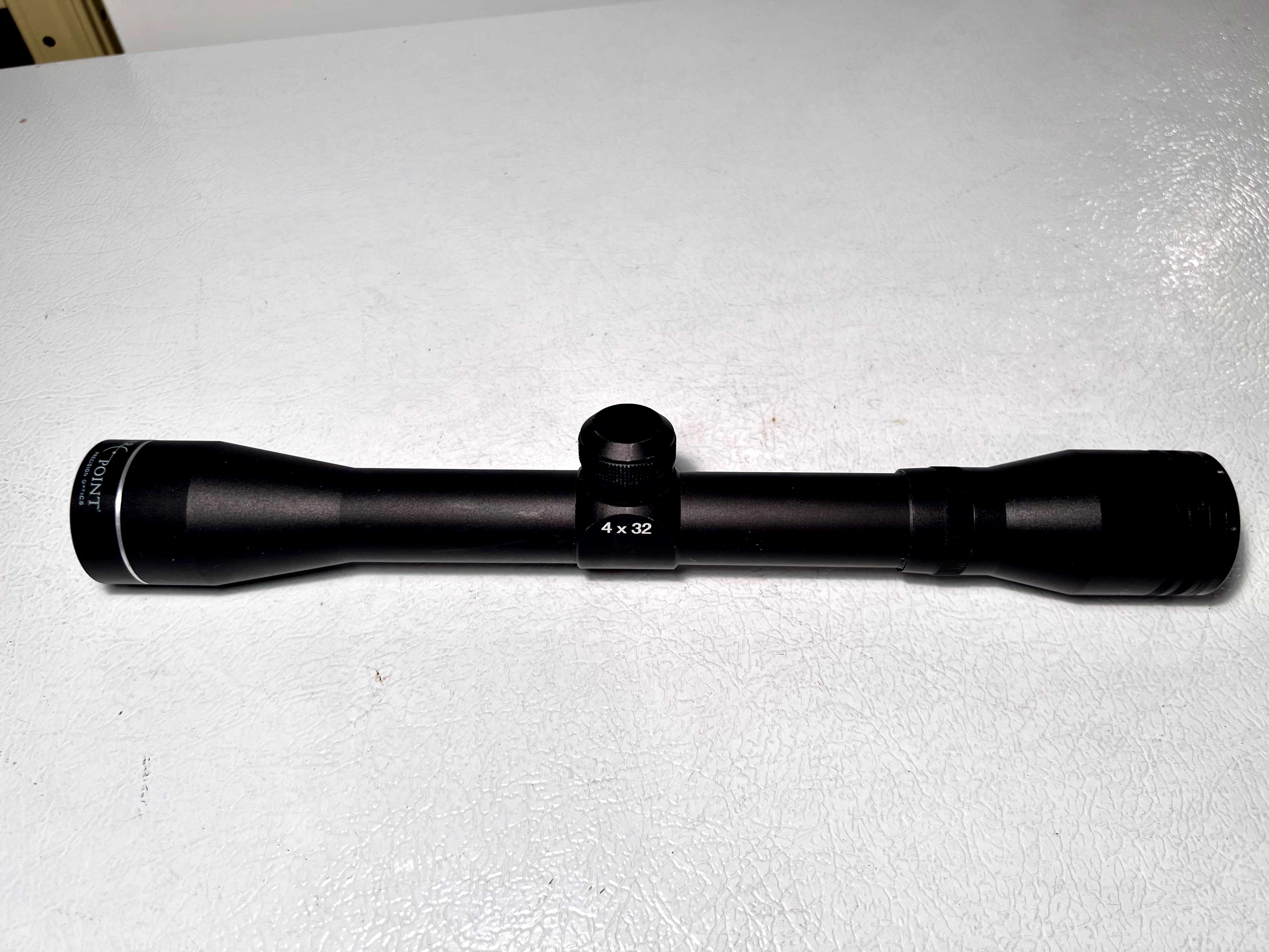 Photo of Centre Point 4x32mm rimfire/pellet gun scope