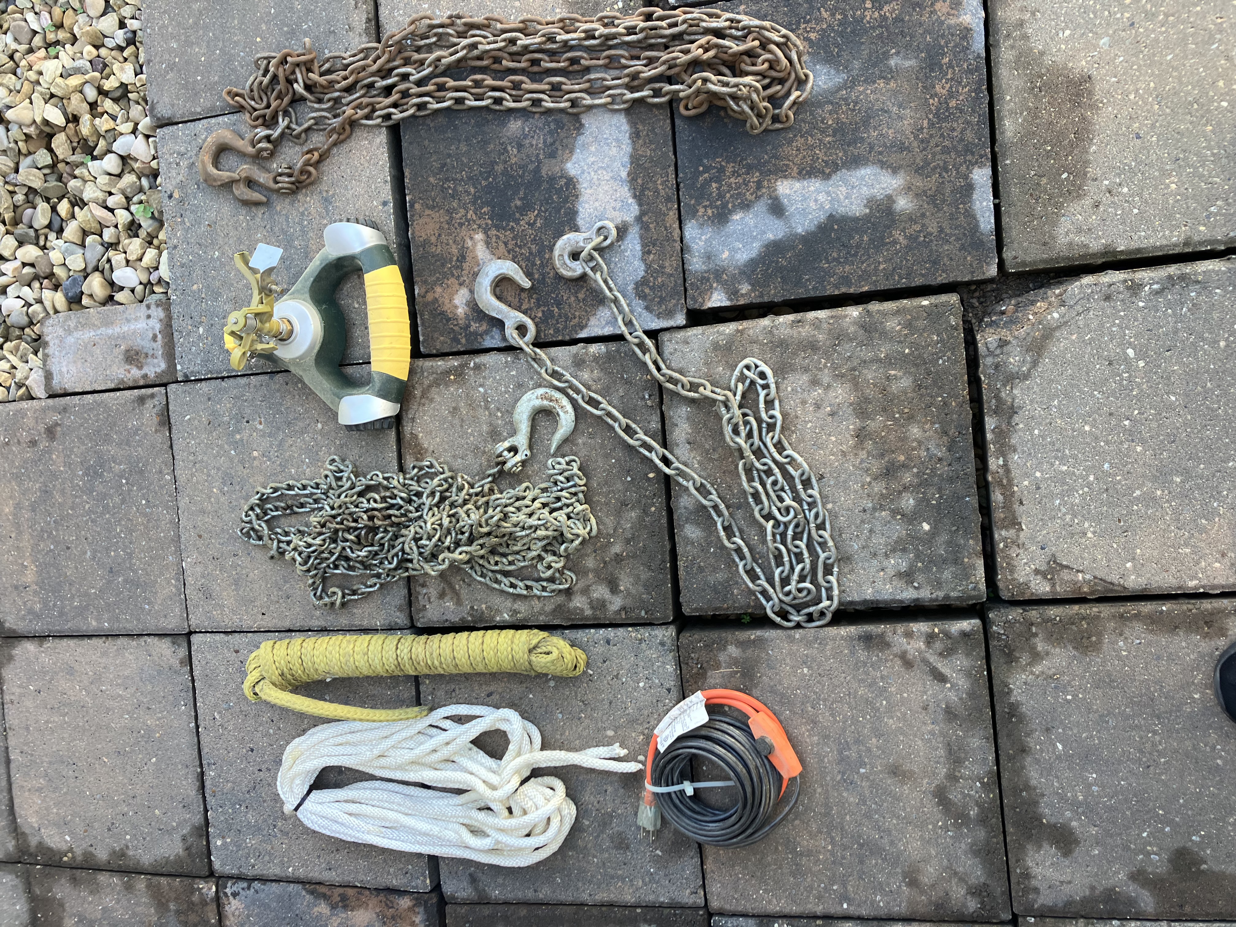 Photo of Assorted garage & lawn supplies 