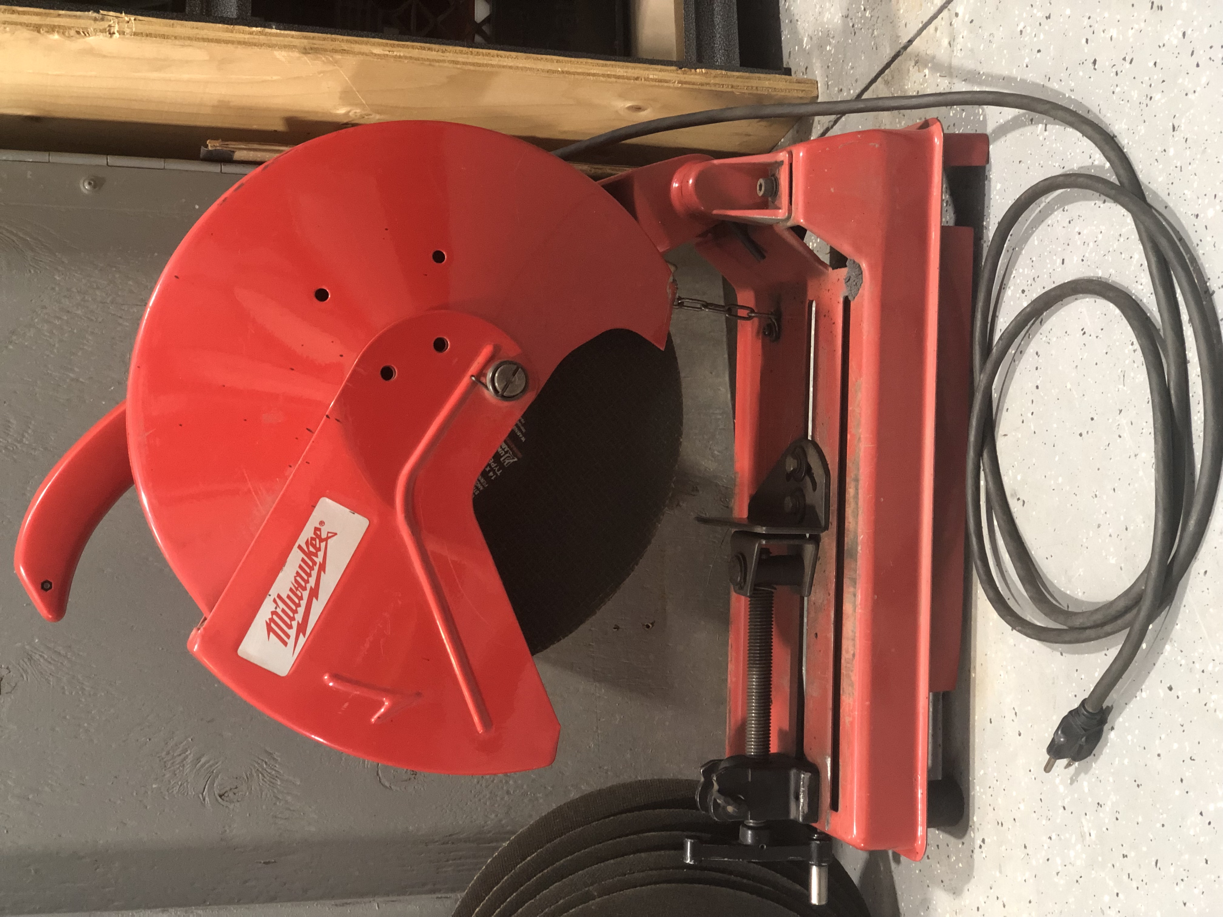 Photo of Milwaukee 14inch chop saw with discs