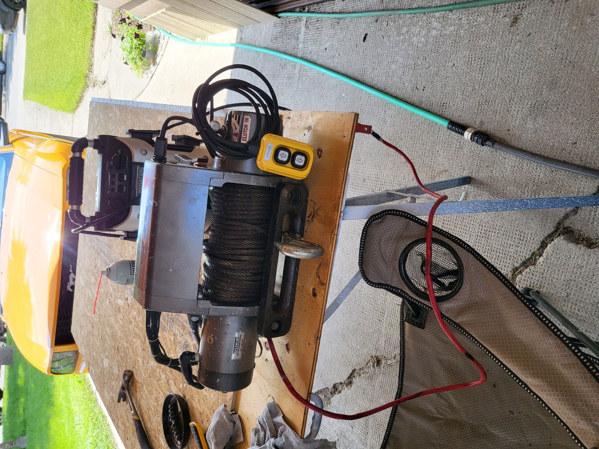 Photo of 8000 lb winch