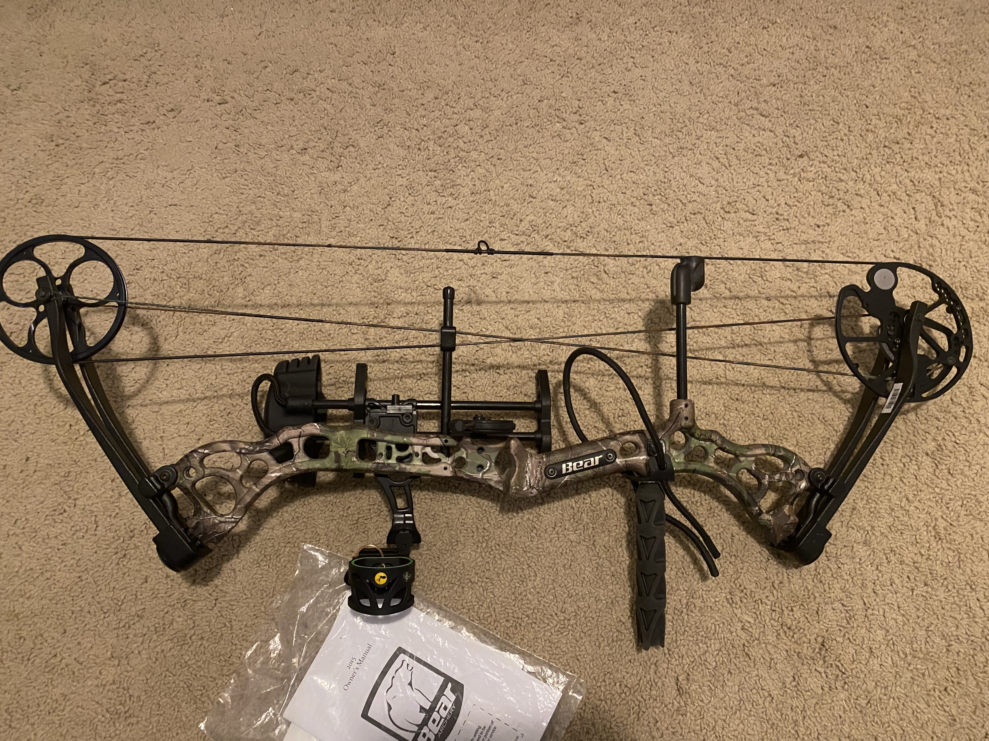 Photo of Bear attitude compound bow 