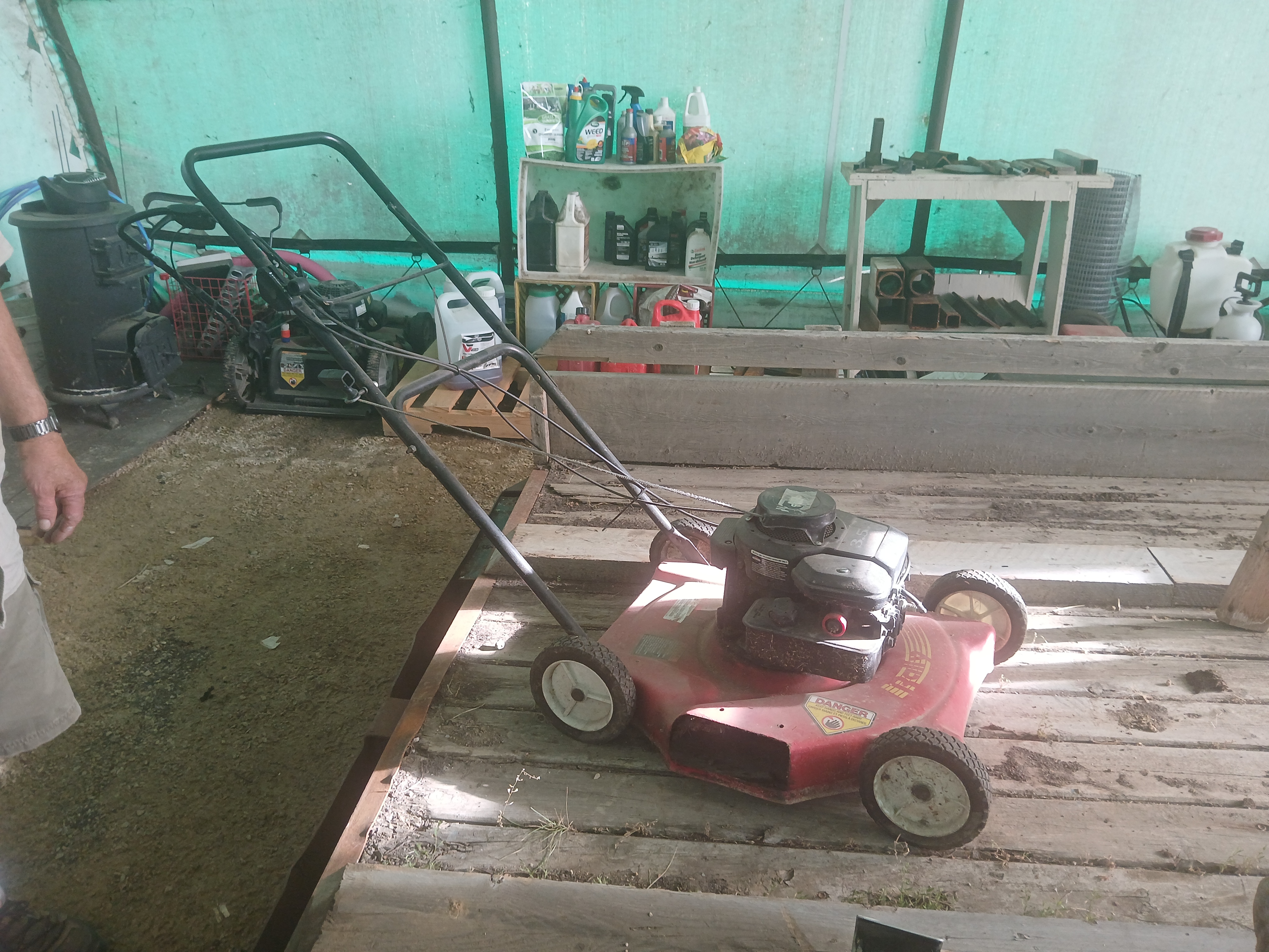 Photo of 20 inch lawn mower