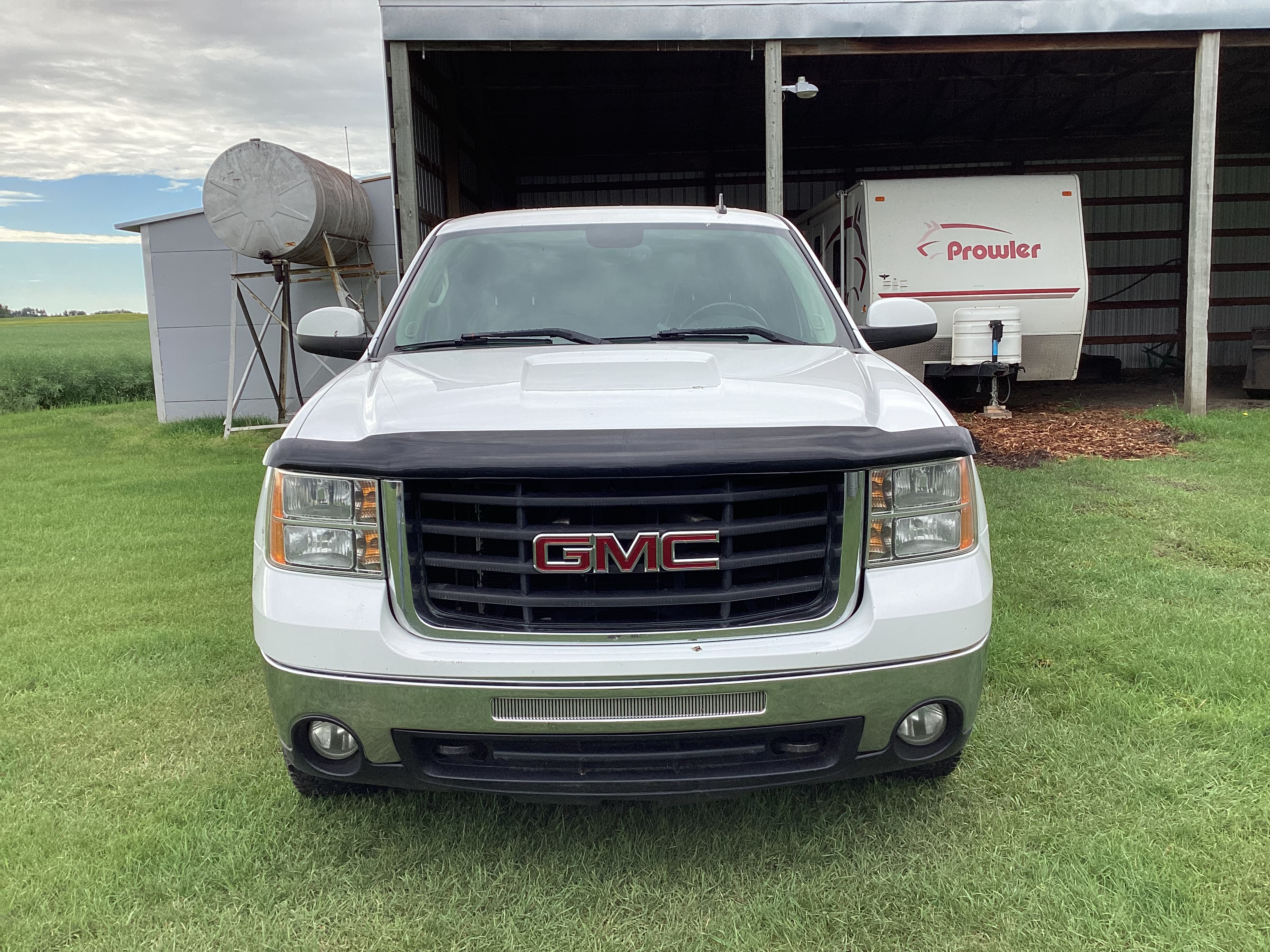 Photo of 2009 GMC Sierra SLT.  2500HD