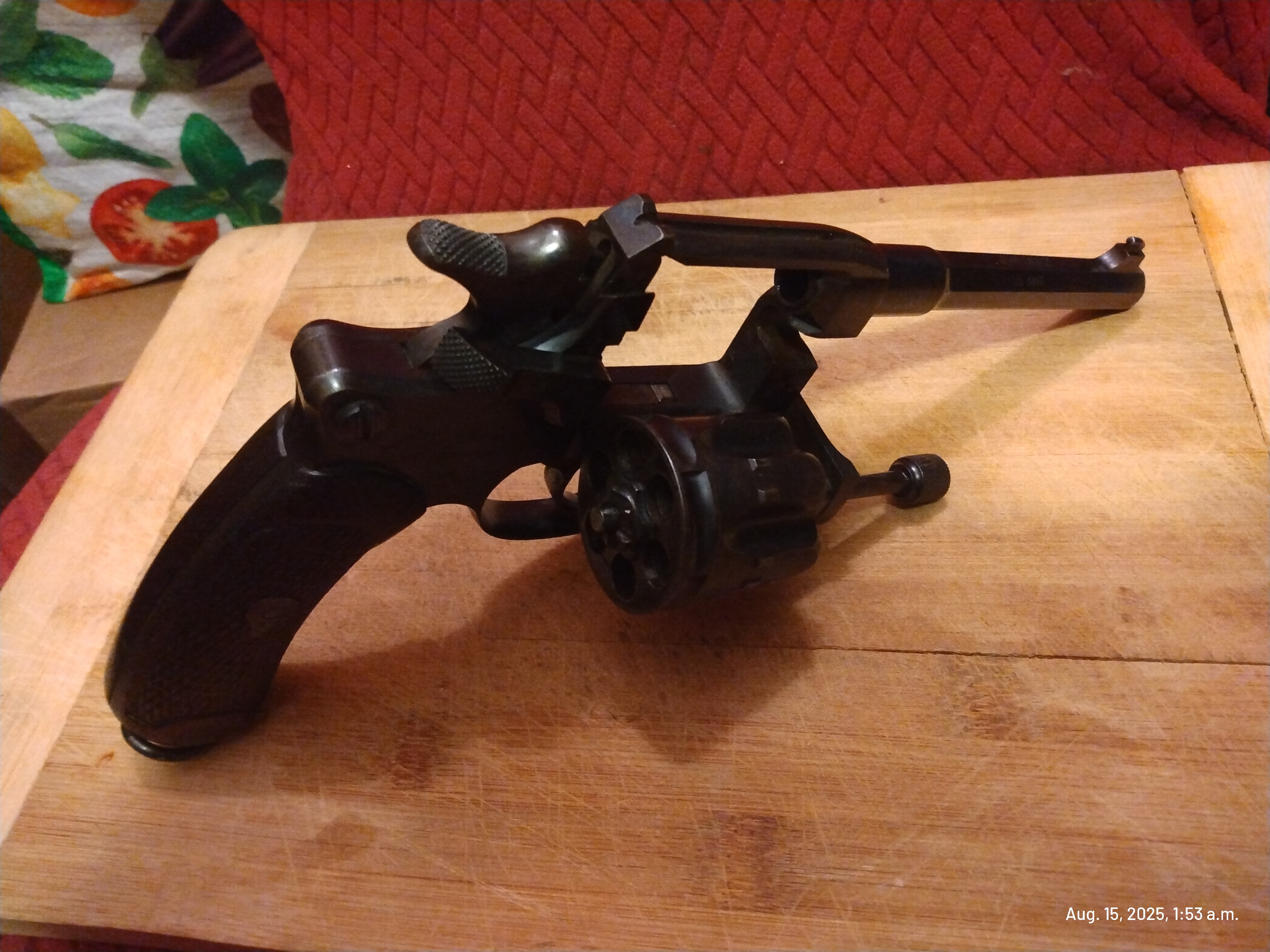 French 1892 Service Revolver, 8mm, Antique Status  - 4 - 1755239619108_IMG_20250815_015347895