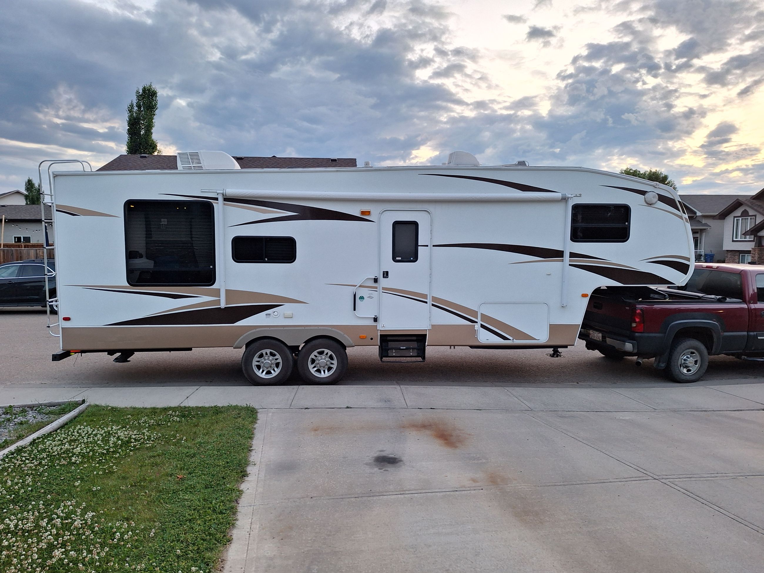 Photo of Trailer for sale 29ft Keystone Laredo 29rl