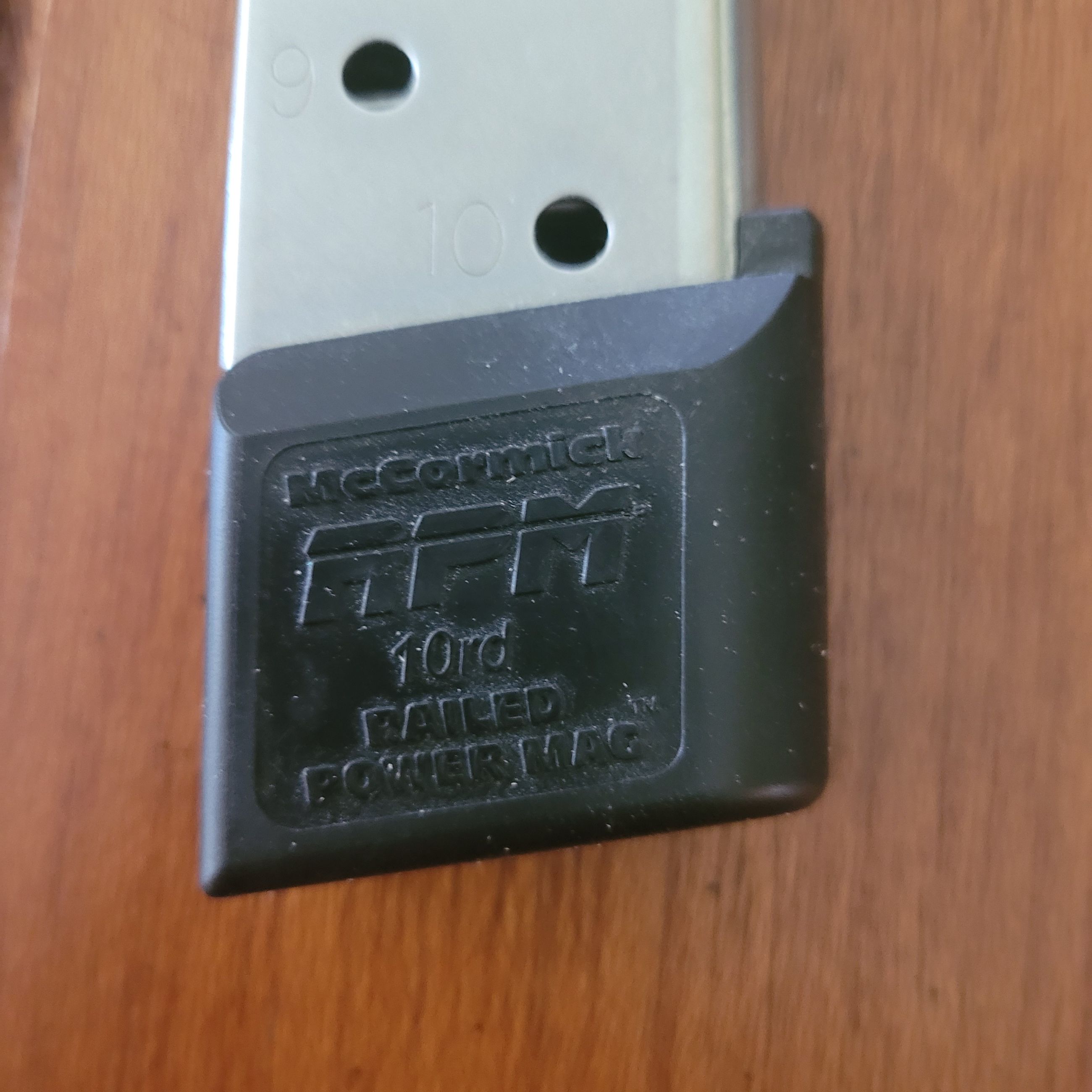 Photo of .45 ACP clip