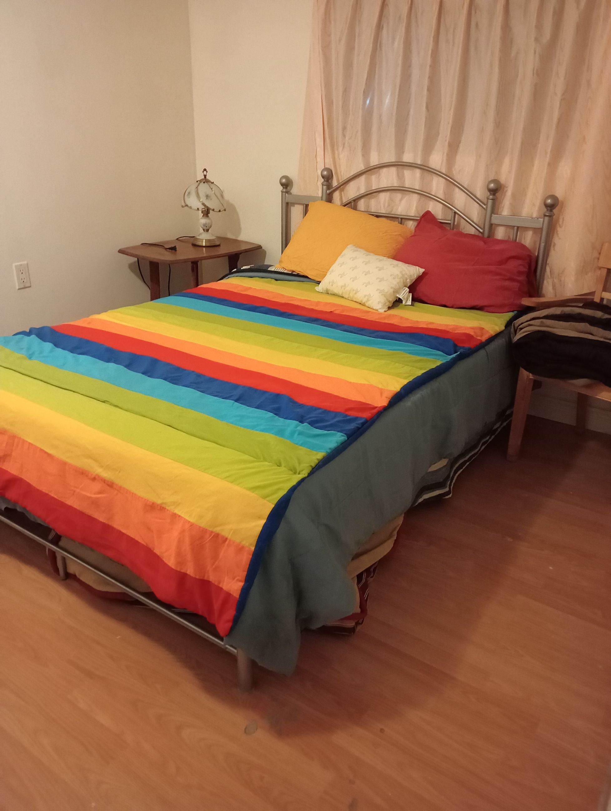 Photo of Roommates wanted 2 bedrooms available Sept 1