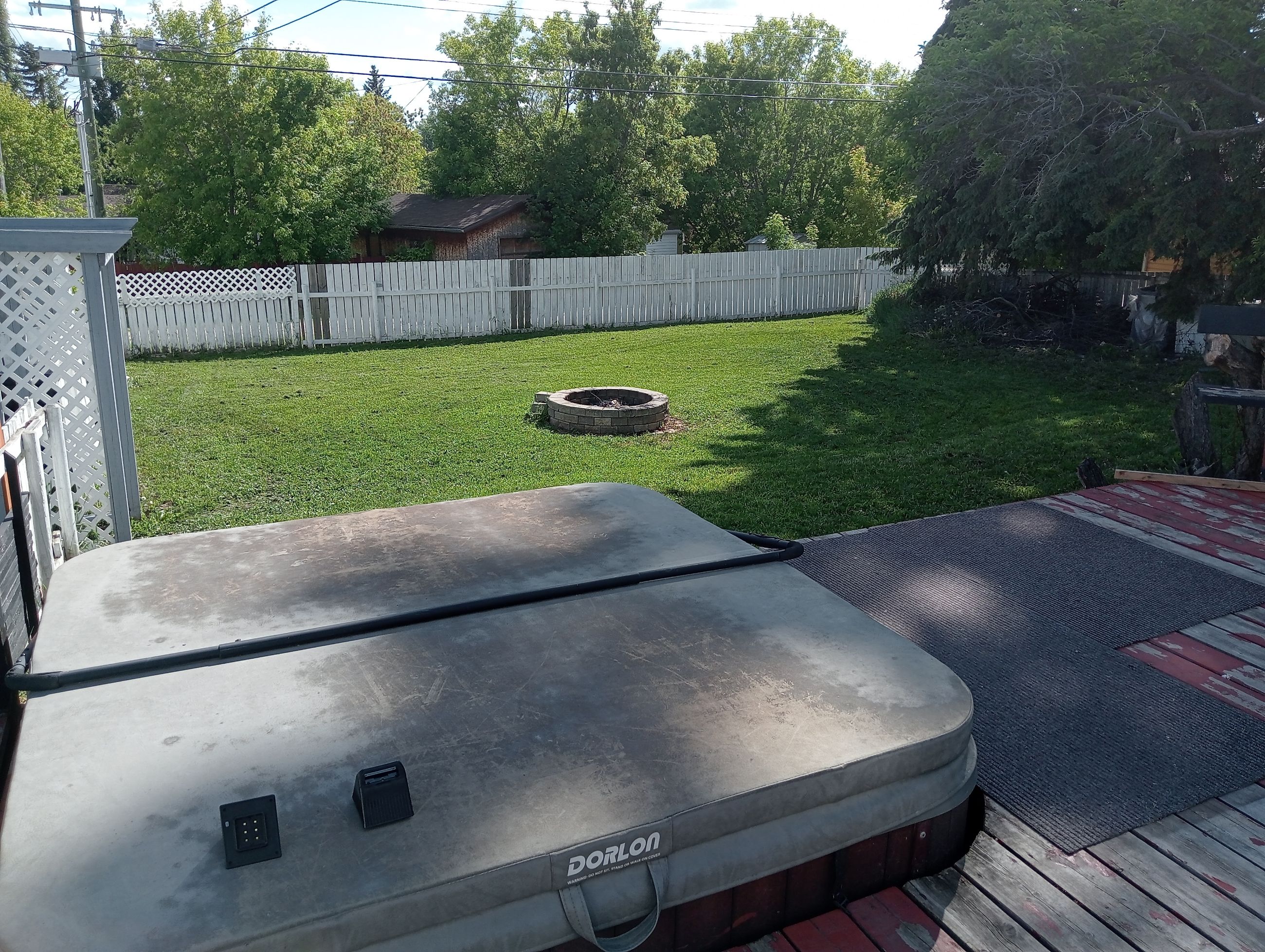 Photo of Roommates wanted 2 bedrooms available Sept 1