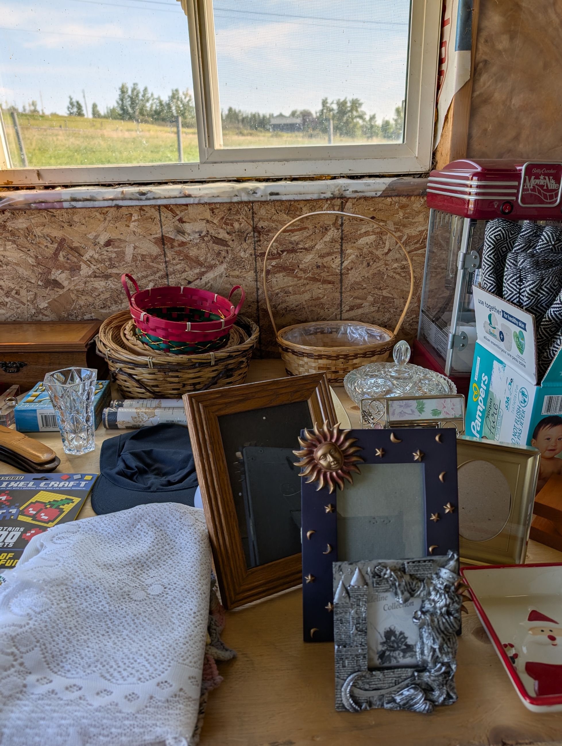 Family Yard Sale - 18 - 1756410951889_1000011759 - Copy (2)