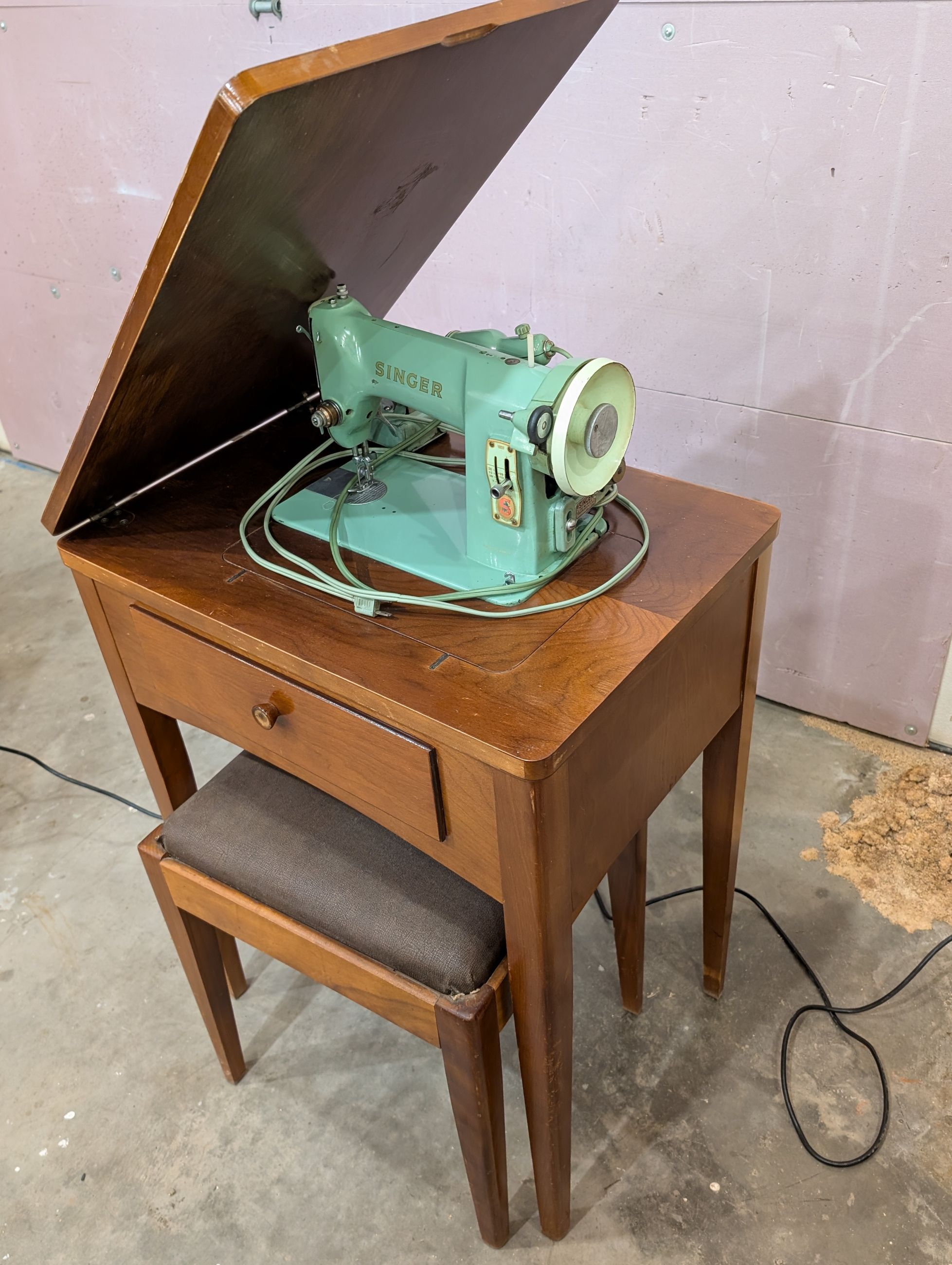 Family Yard Sale - 11 - 1756410951889_1000011766