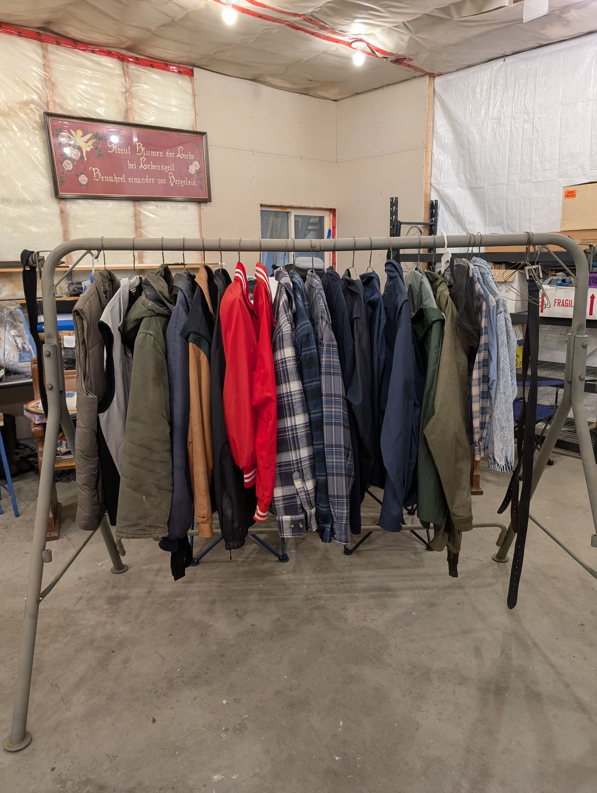 Family Yard Sale - 12 - 1756410952125_1000011767