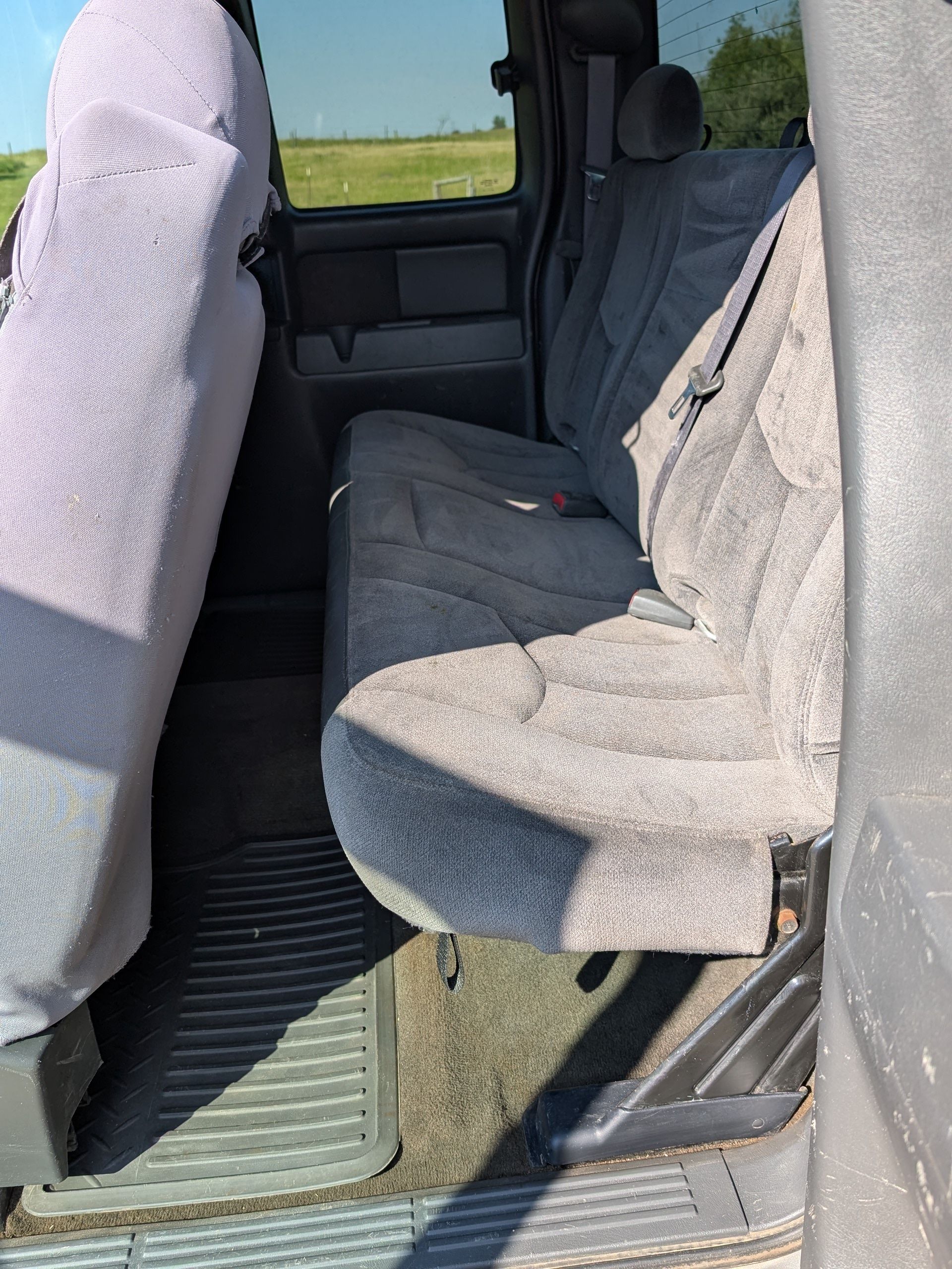 Photo of 2006 GMC 2500HD 6L gas SLE