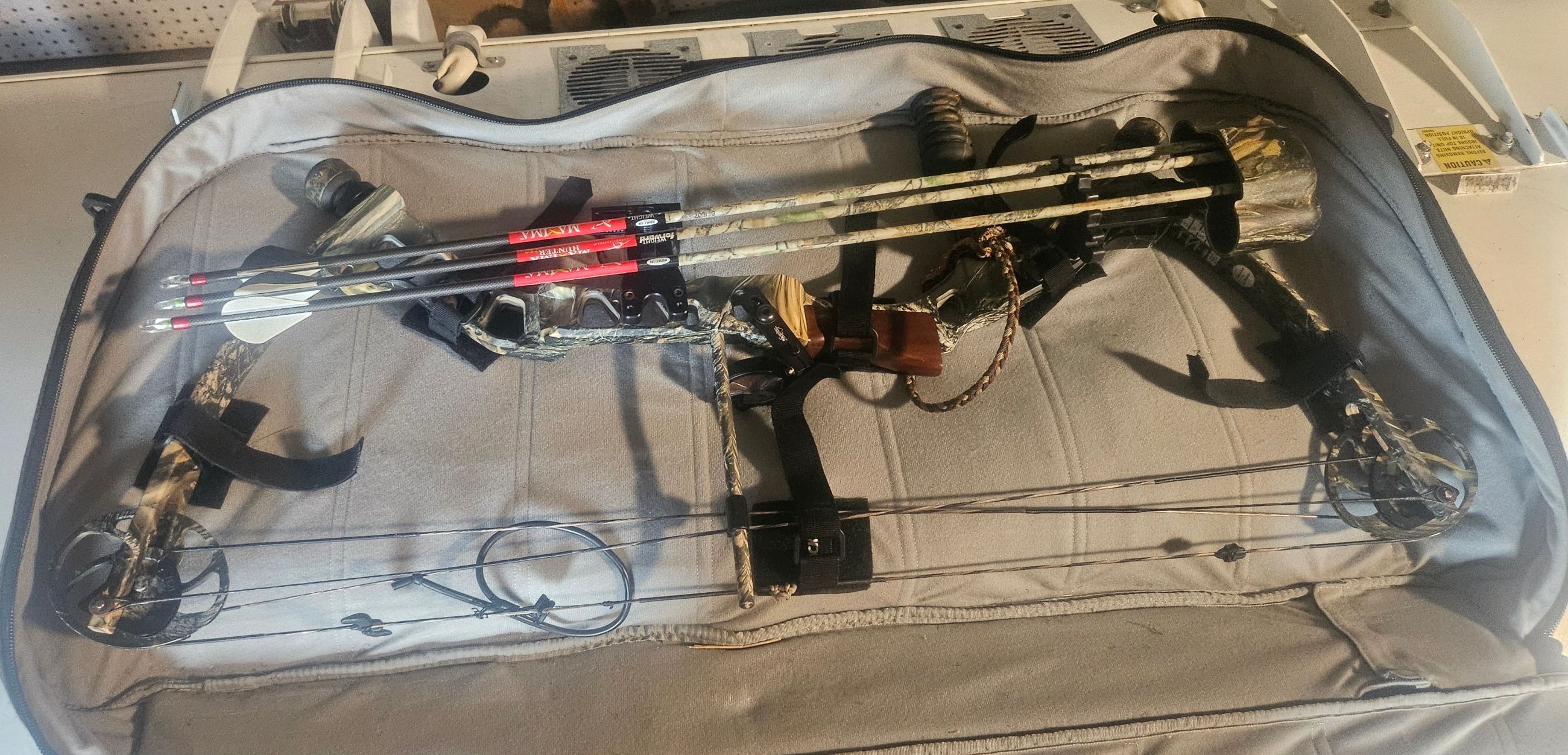 Photo of Compound bow