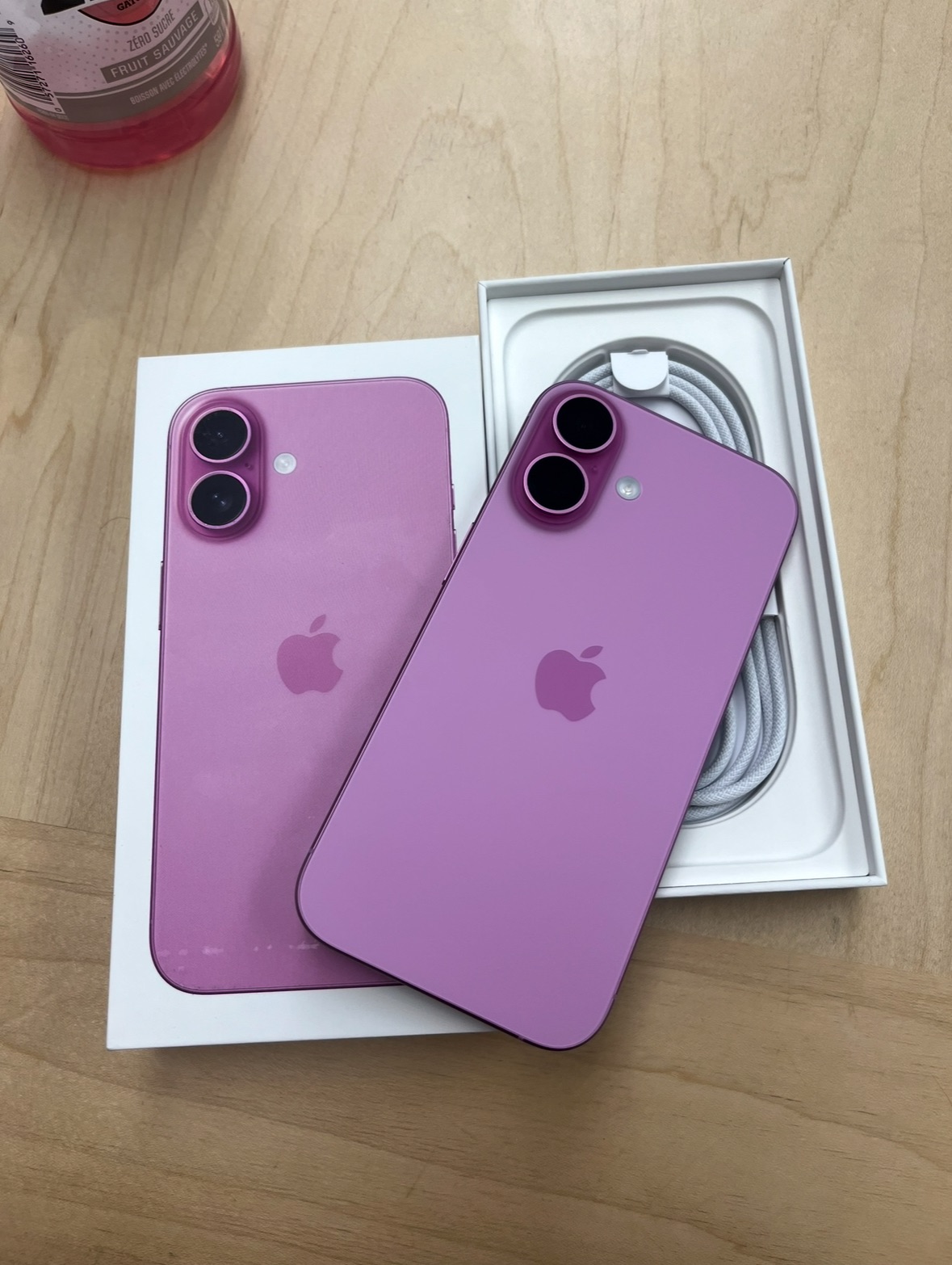 Photo of Iphone 16 256gb with apple care+