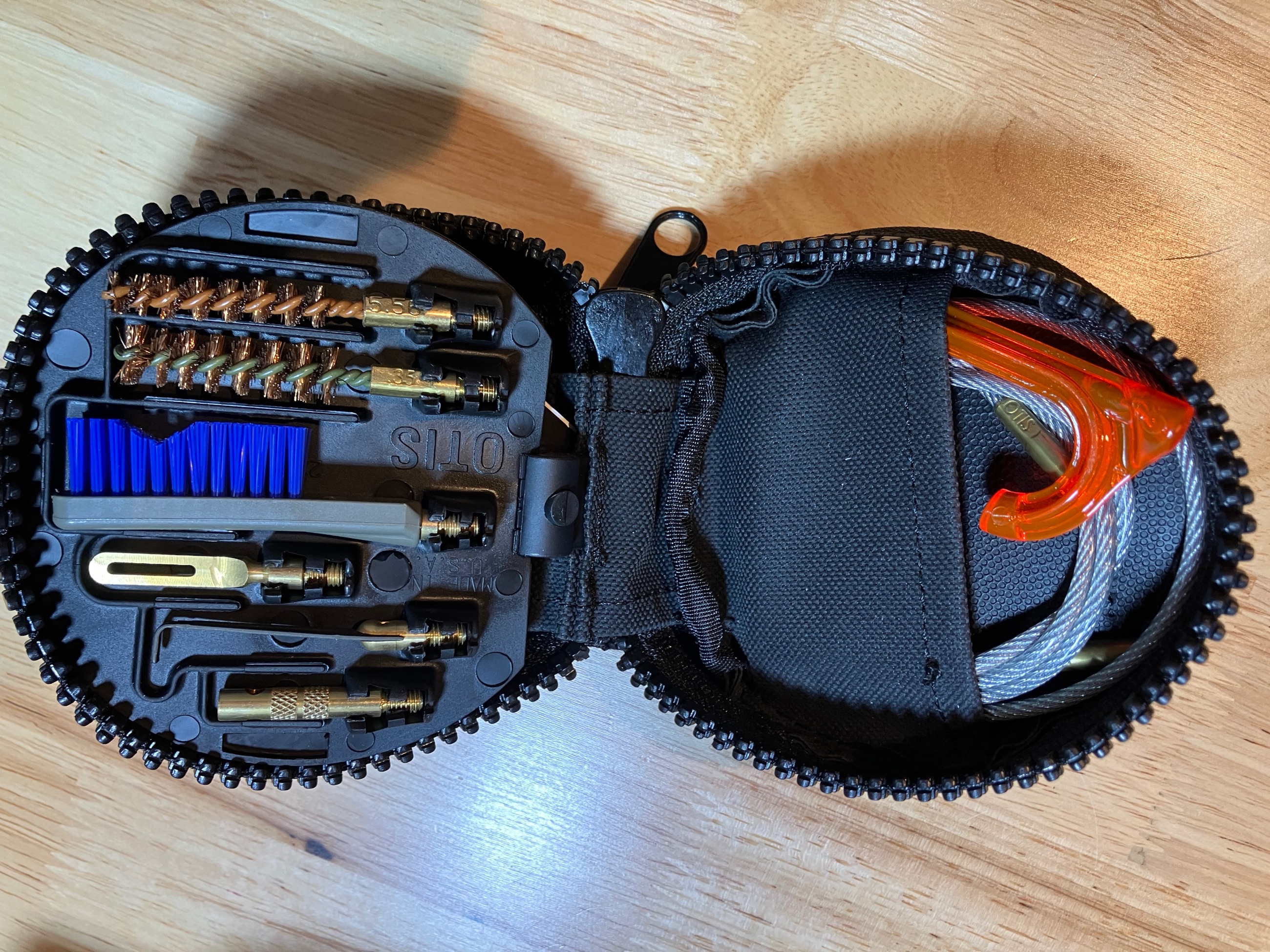 Photo of OTIS field cleaning kit 