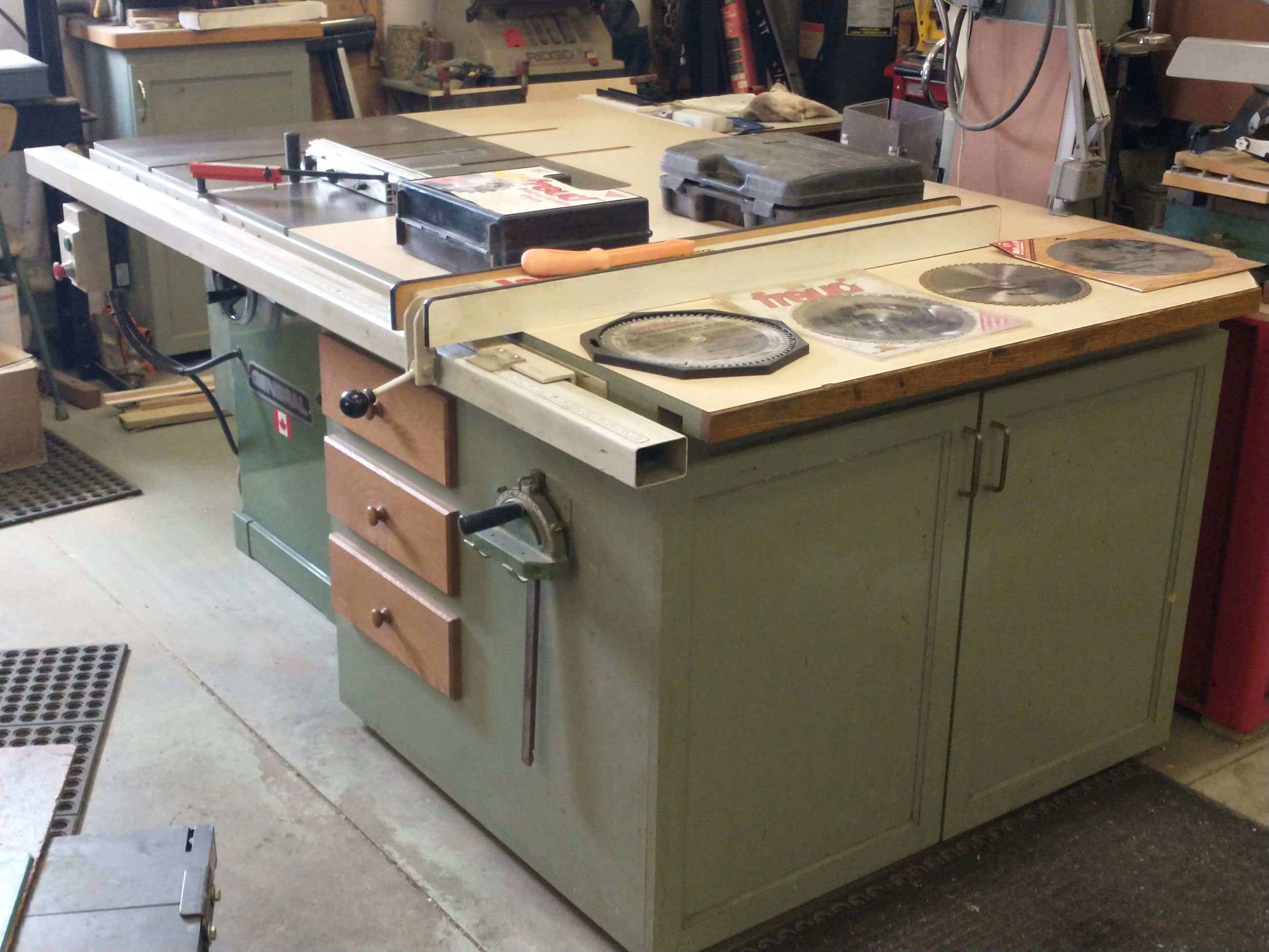 Photo of PRICE DROP, GENERAL 10", 3hp, 220 POWER, TABLE SAW