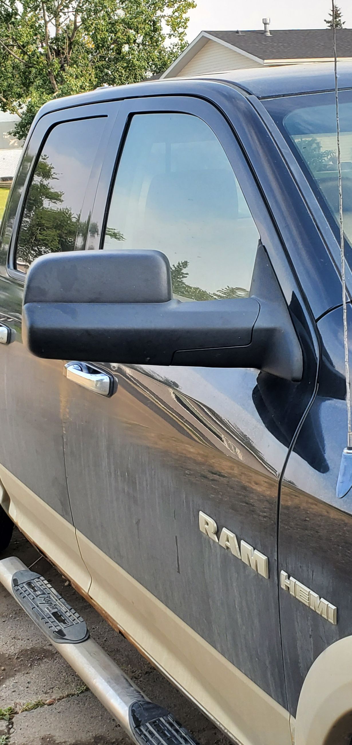 Photo of 2009 ram 1500 hemi