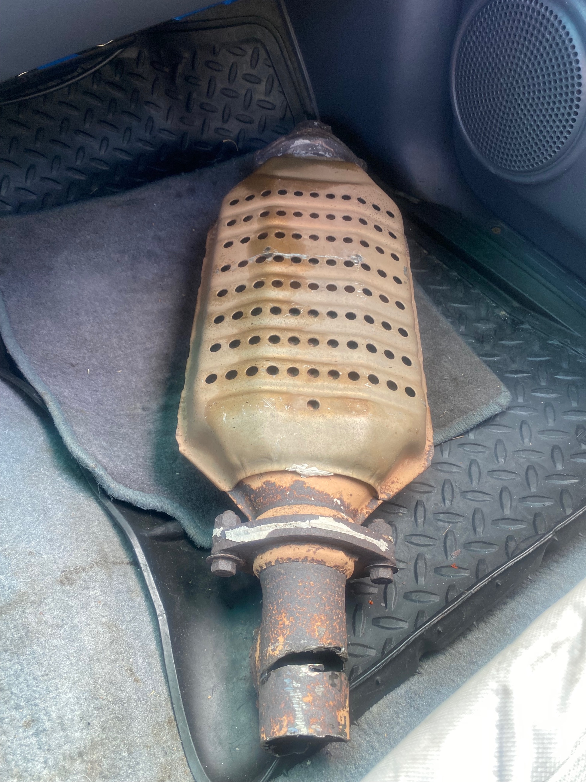 Photo of Toyota catalytic converter great condition 