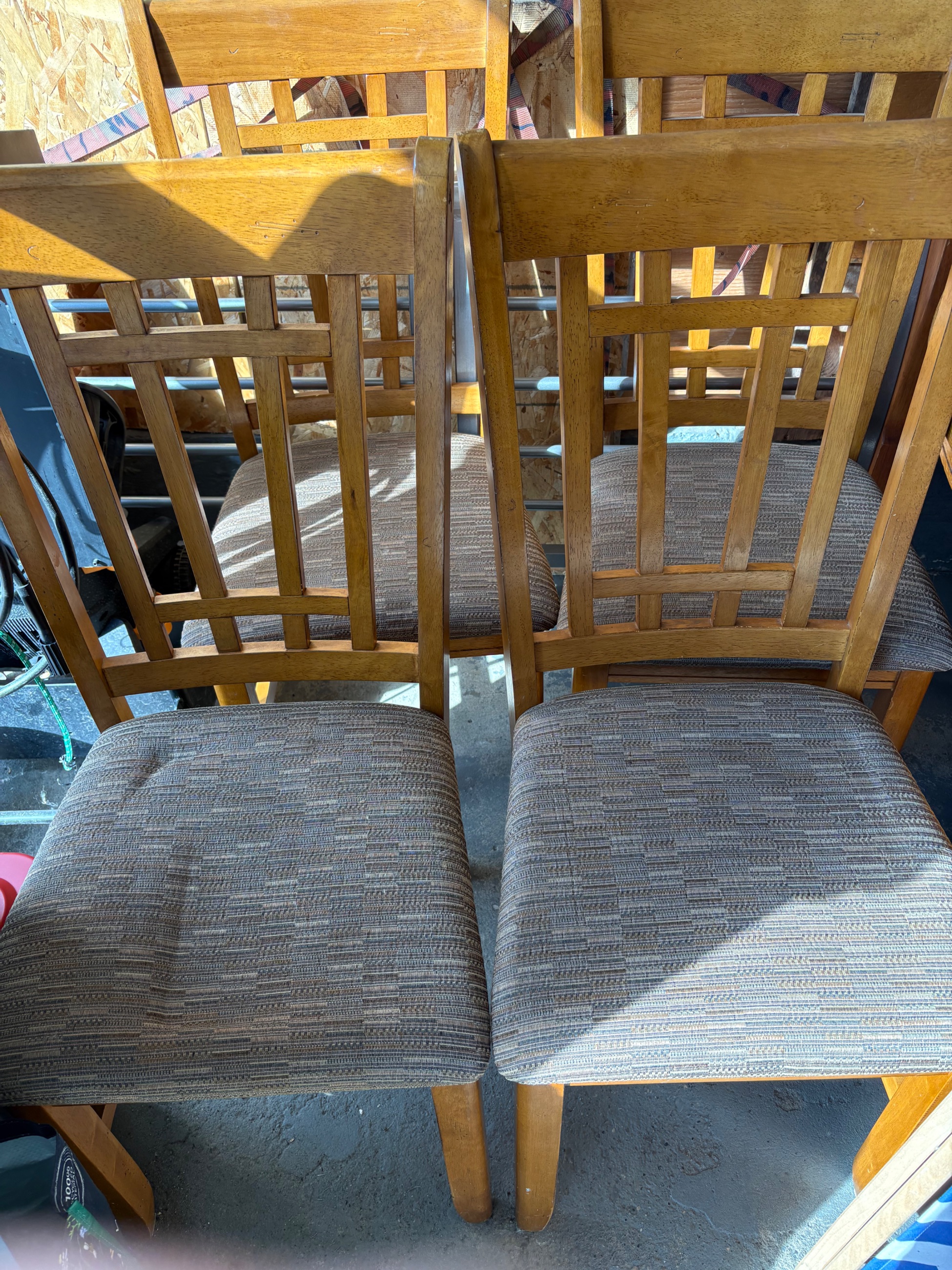 Photo of Table and chairs 