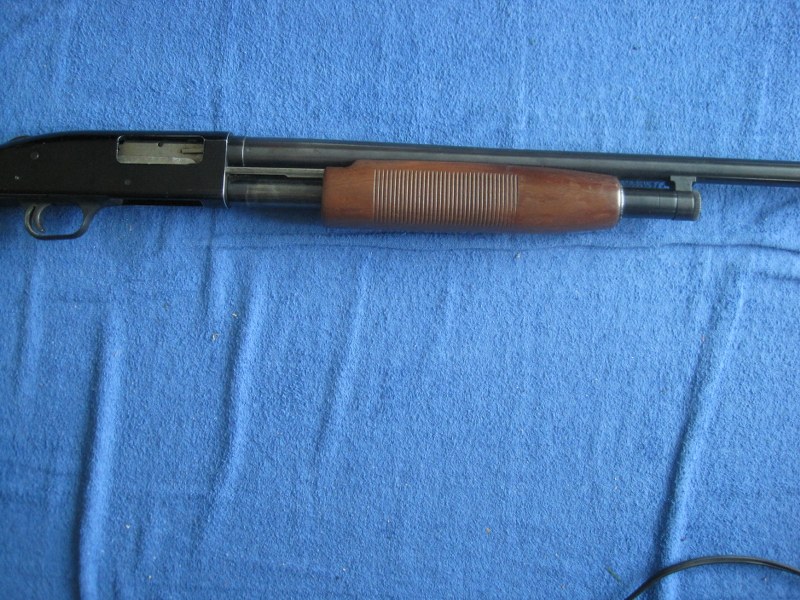 Photo of Mossberg/Lakefield 400 12GA.