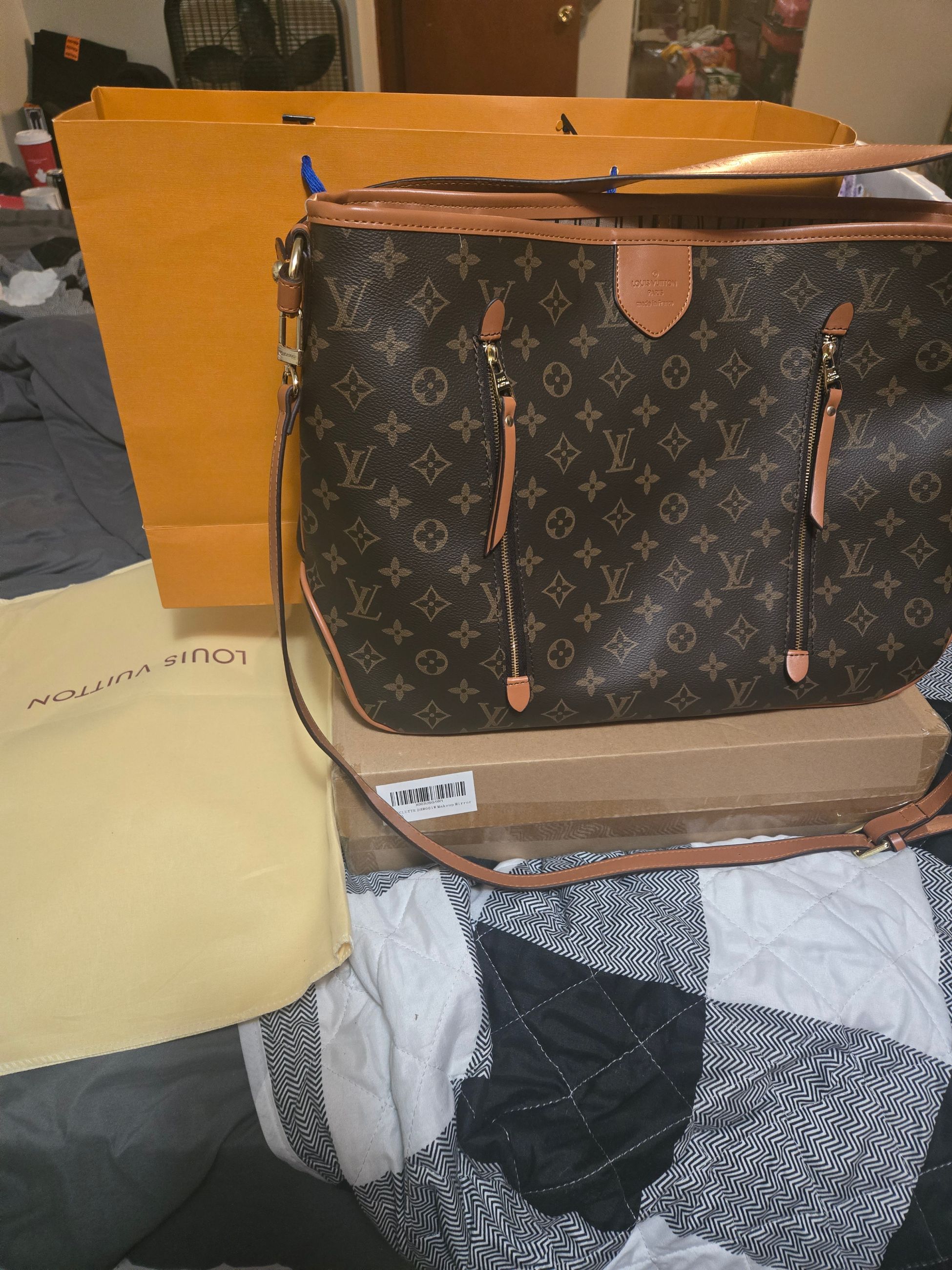 Photo of Louis Vuitton Bag 