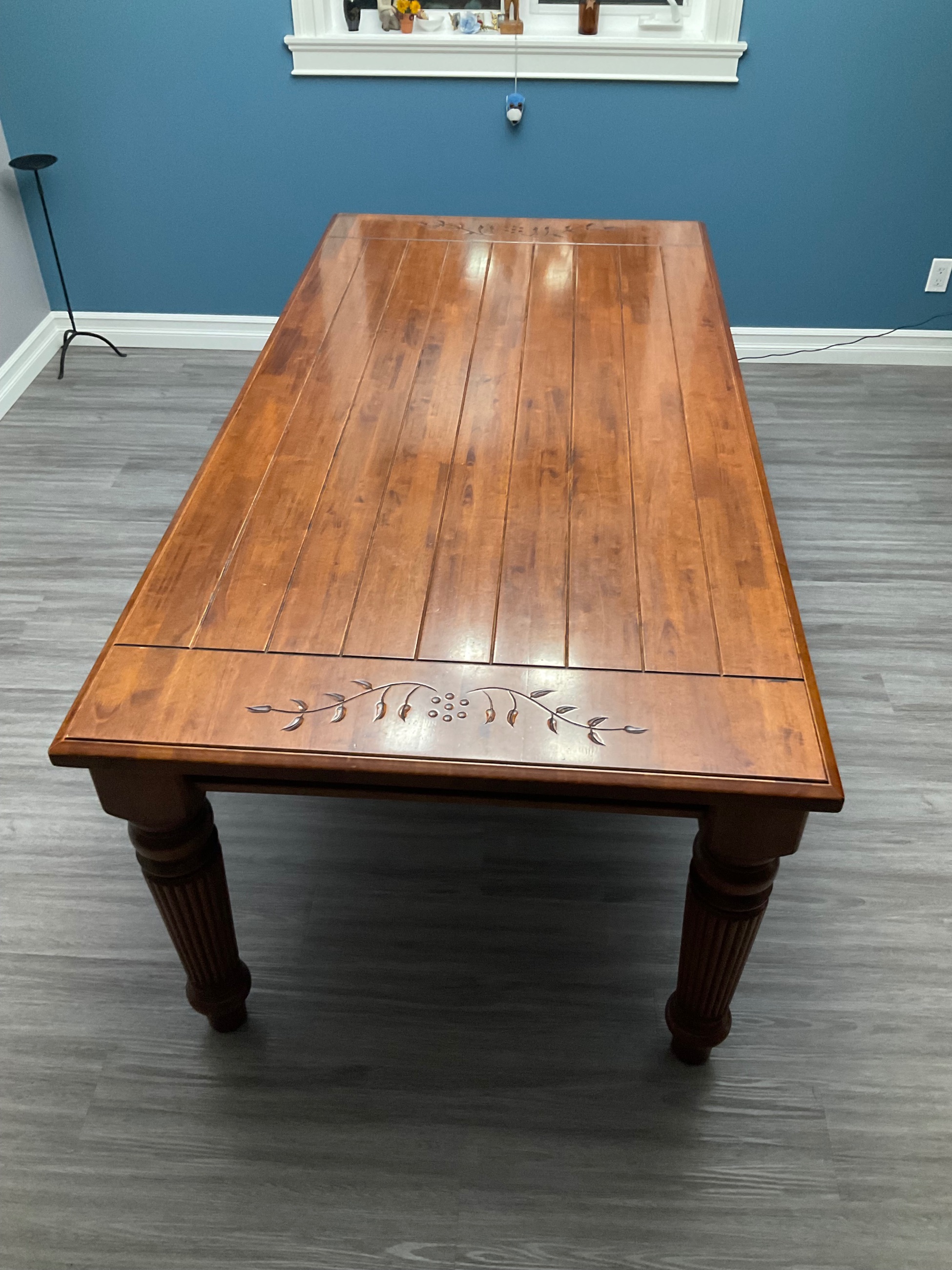 Photo of Dining table