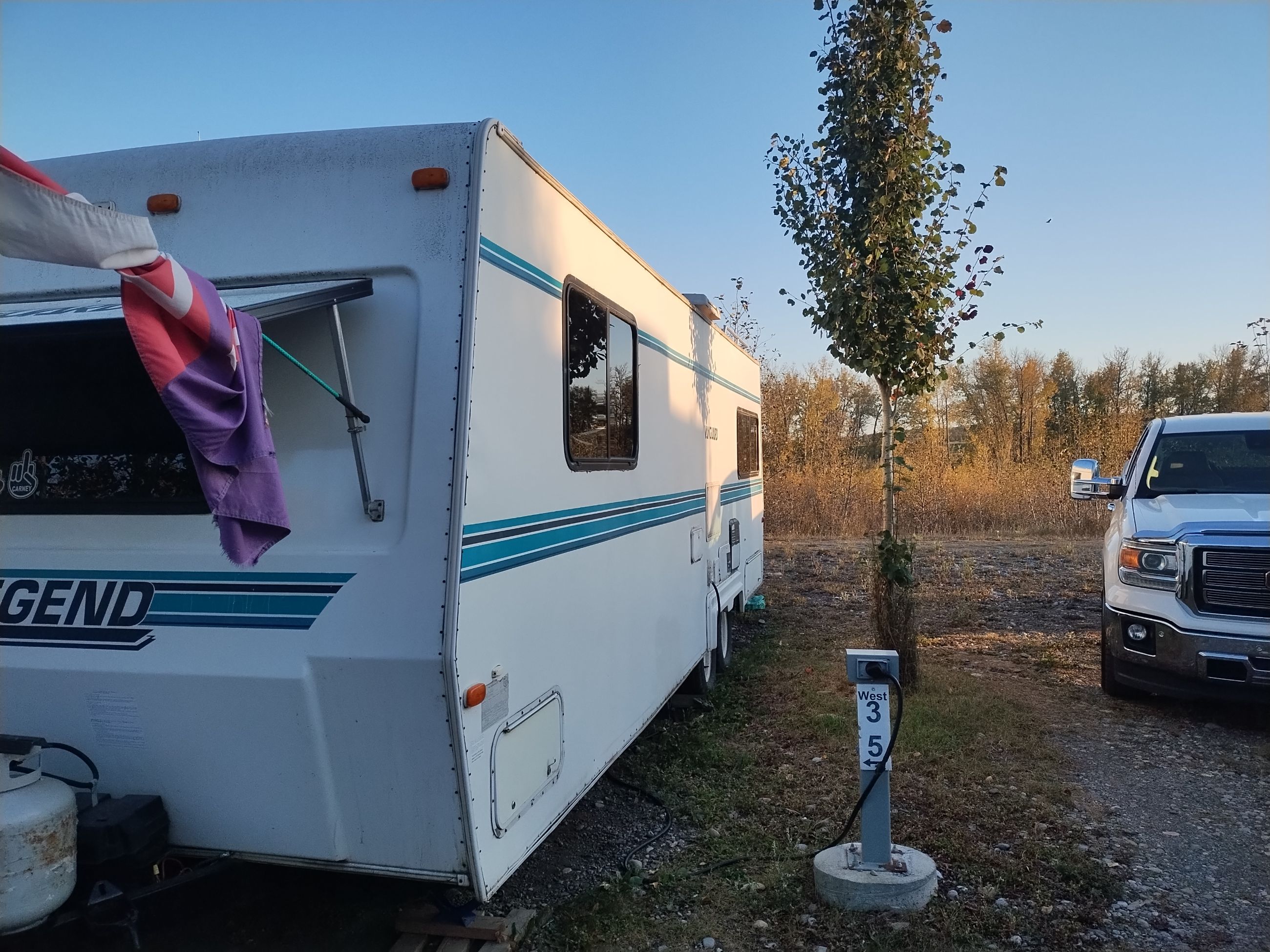Photo of Old RV trailer for urgent sale 