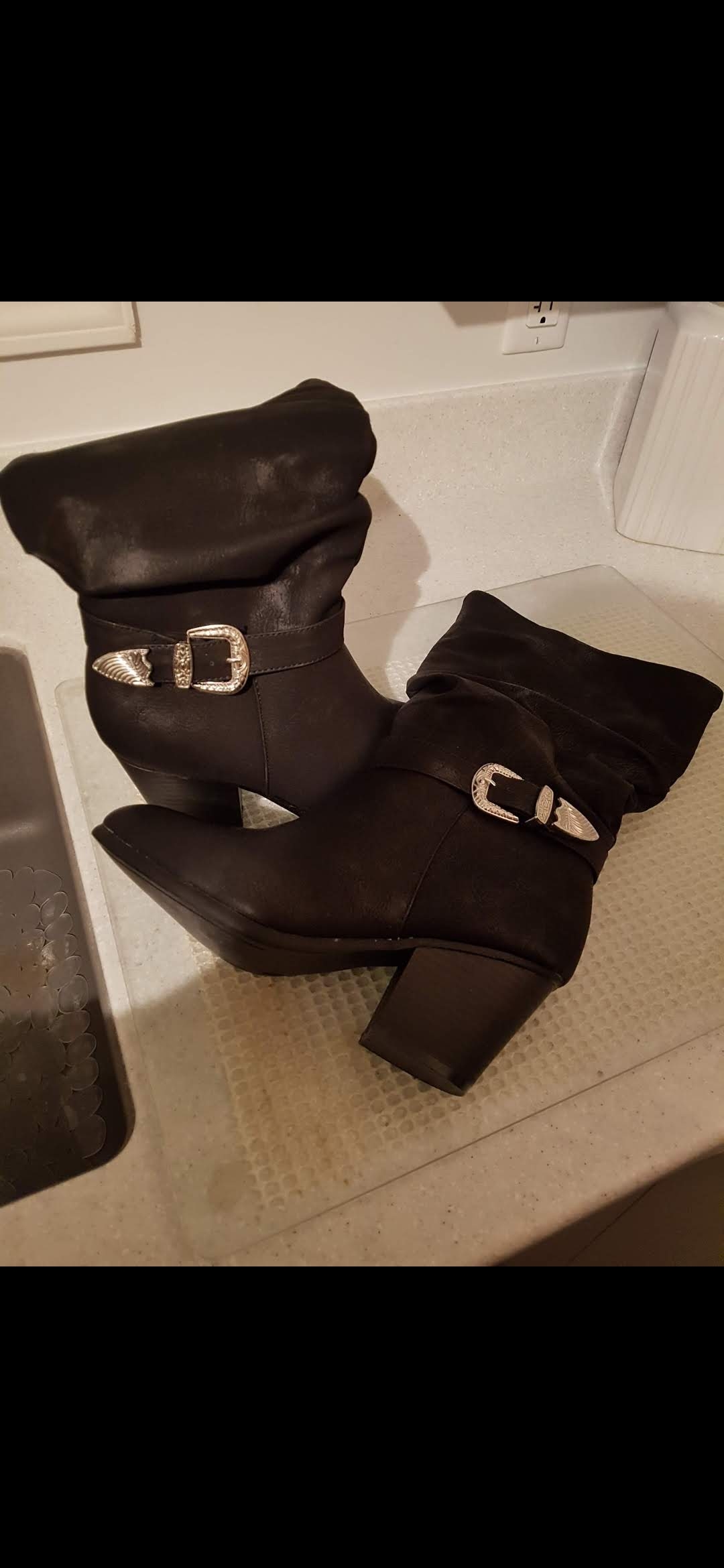 Photo of Ladies Size 8 Wide Boots