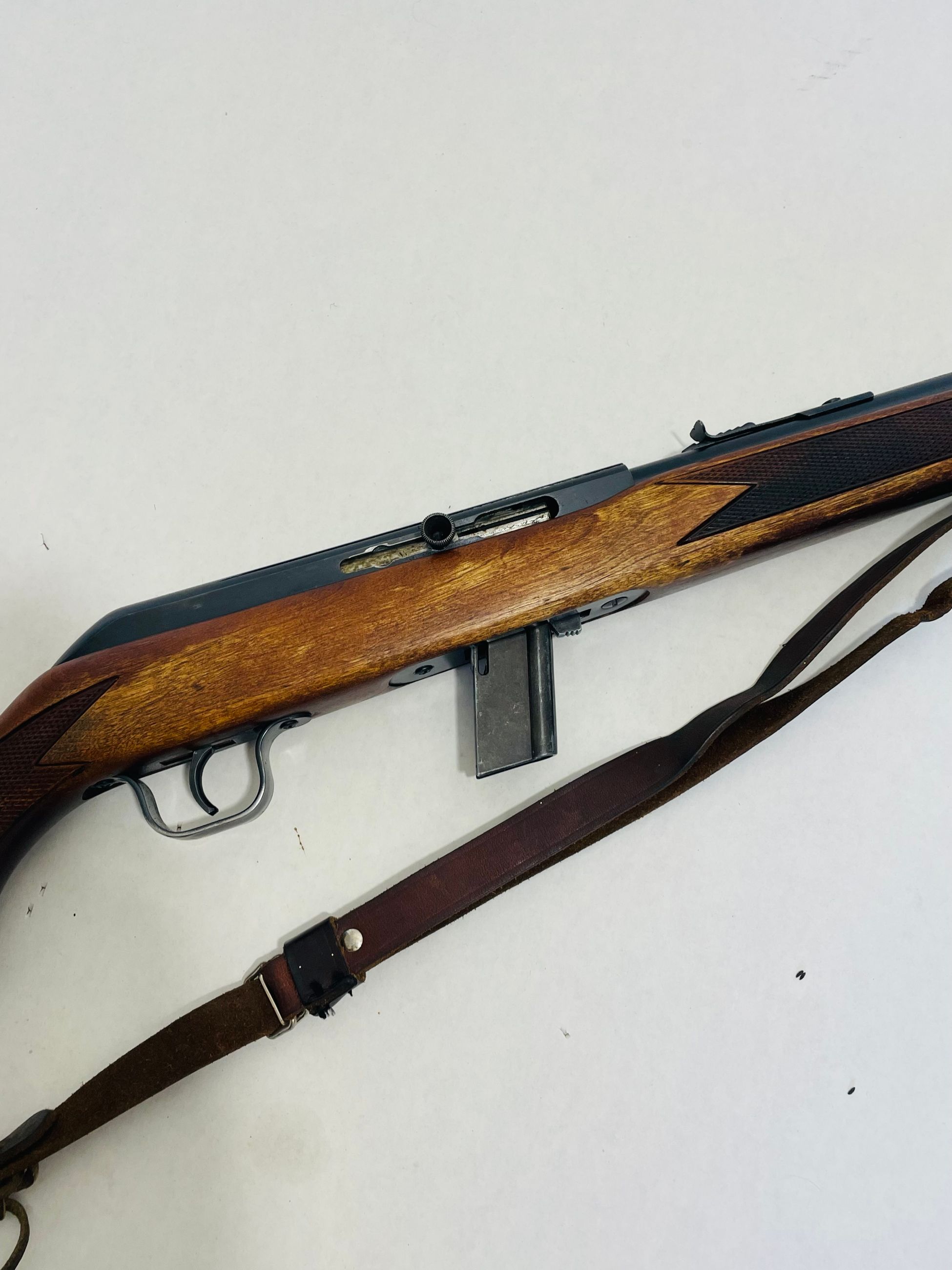 Winchester Cooey Model 64B Branded SEARS Model 8-C ~.22 LR Semi-Automatic. - 4 - 1759099330349_IMG_E3602