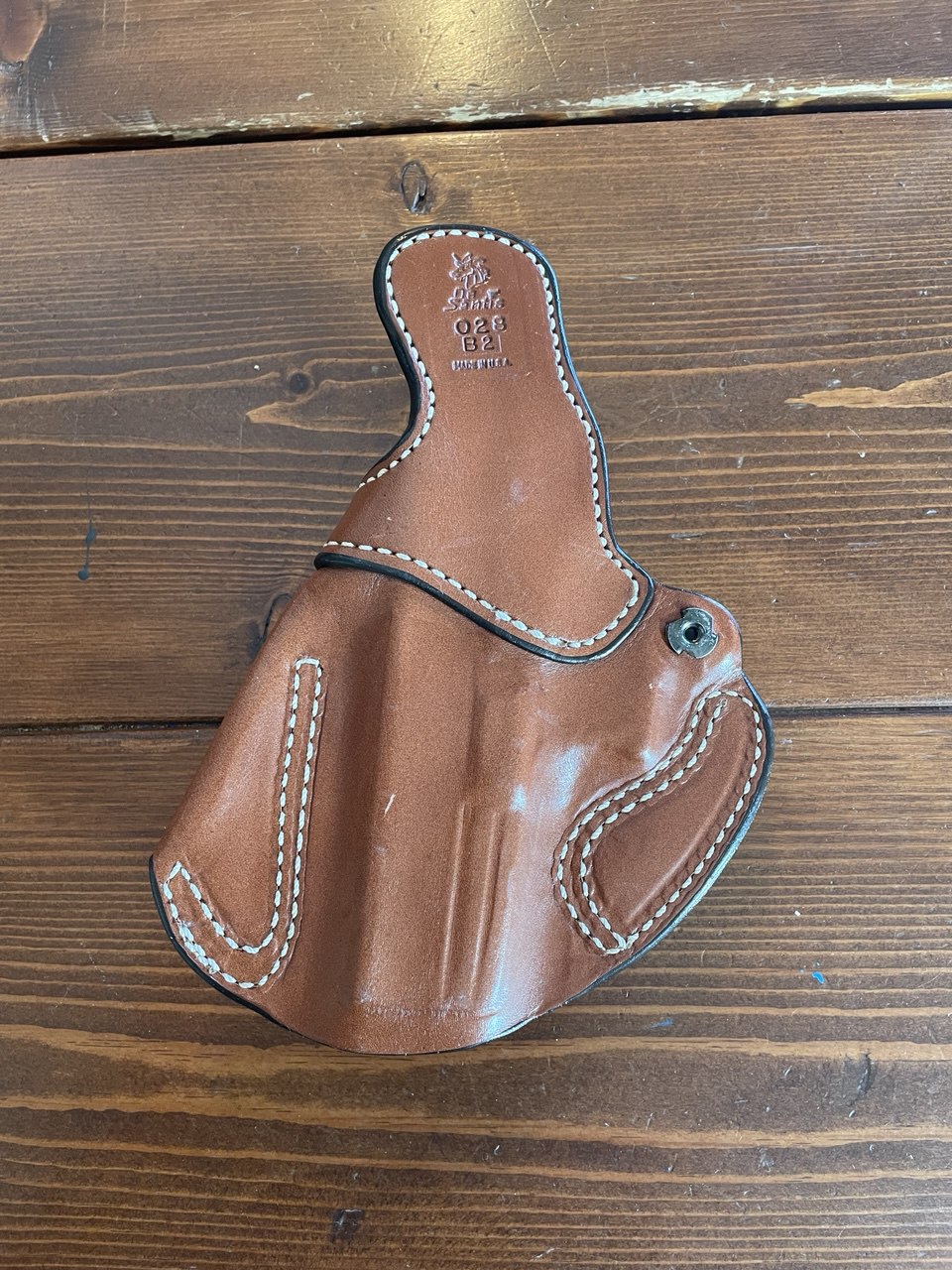 Photo of DeSantis “Cozy Partner” — IWB Leather Holster — Glock 17 / 22