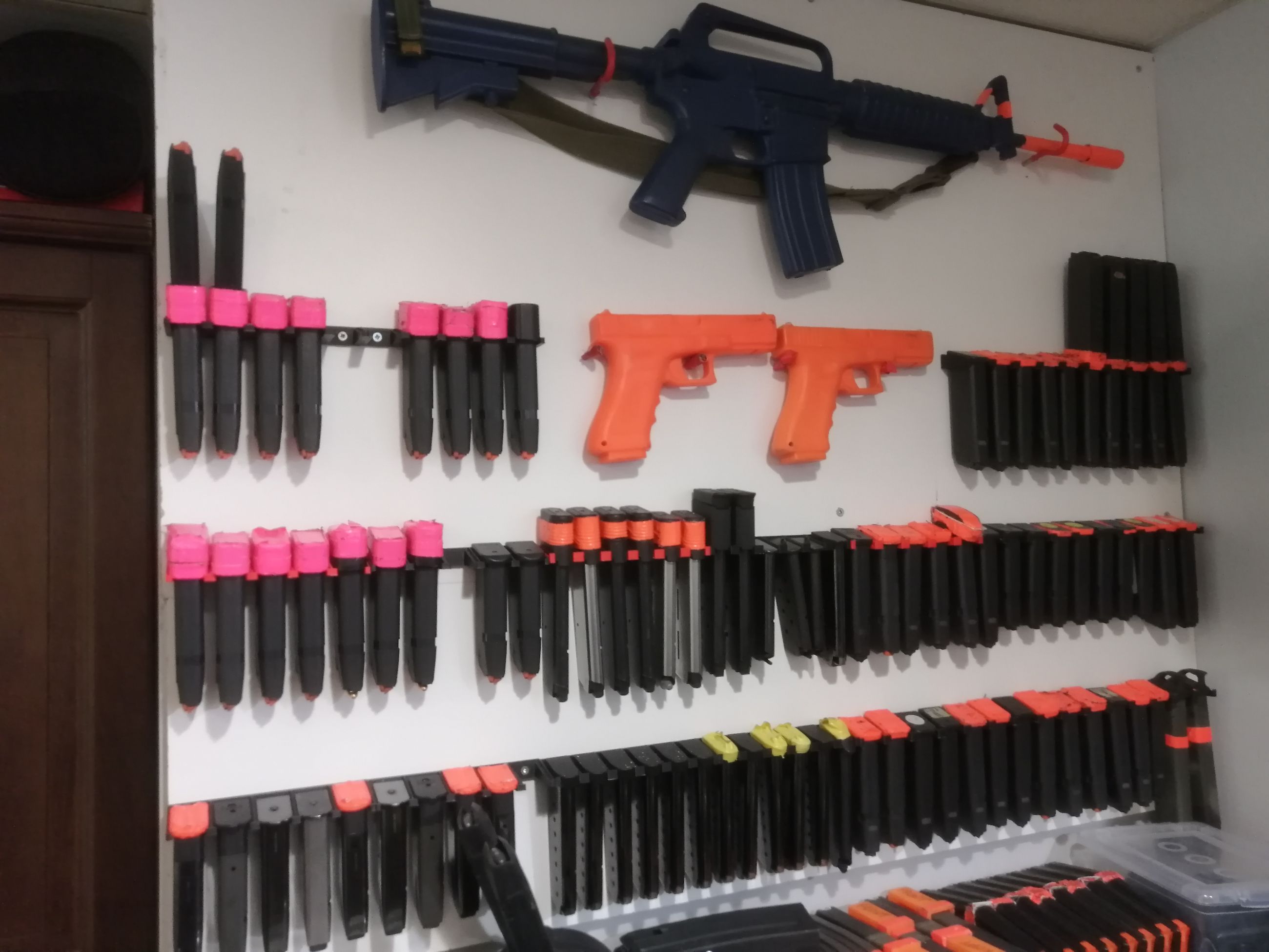 Photo of 🧱 3D Printed Pistol Magazine Wall Racks