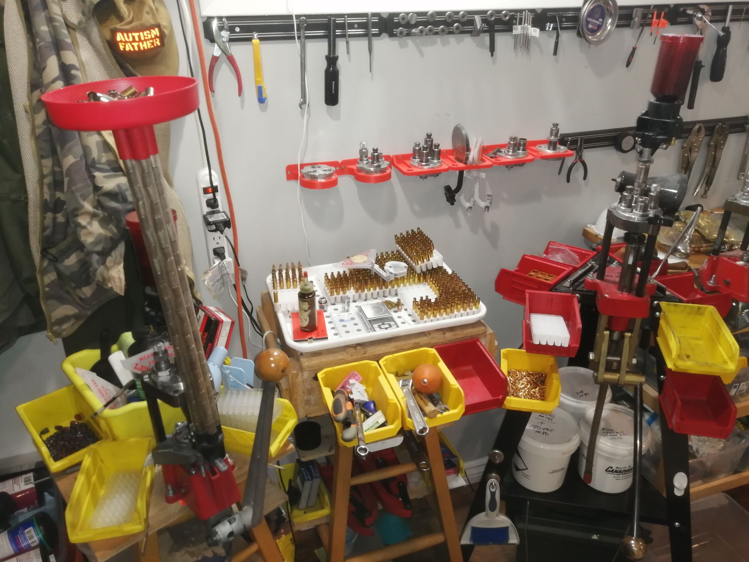 🧰 3D Printed Lee Pro 3-hole Turret Wall Mount Rack - 4 - 1759945513980_IMG_20251008_100549