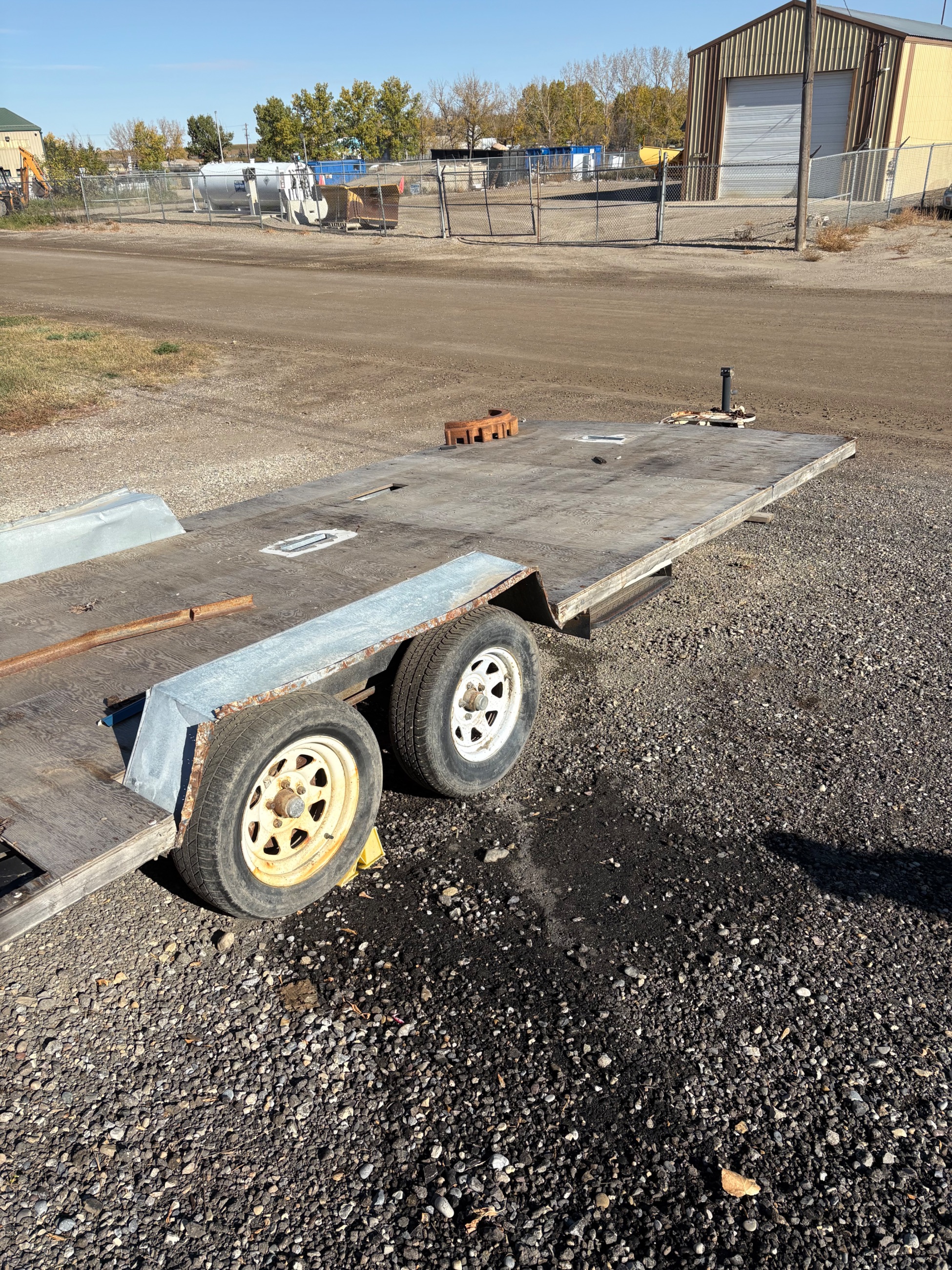 Photo of Flat bed trailer - free