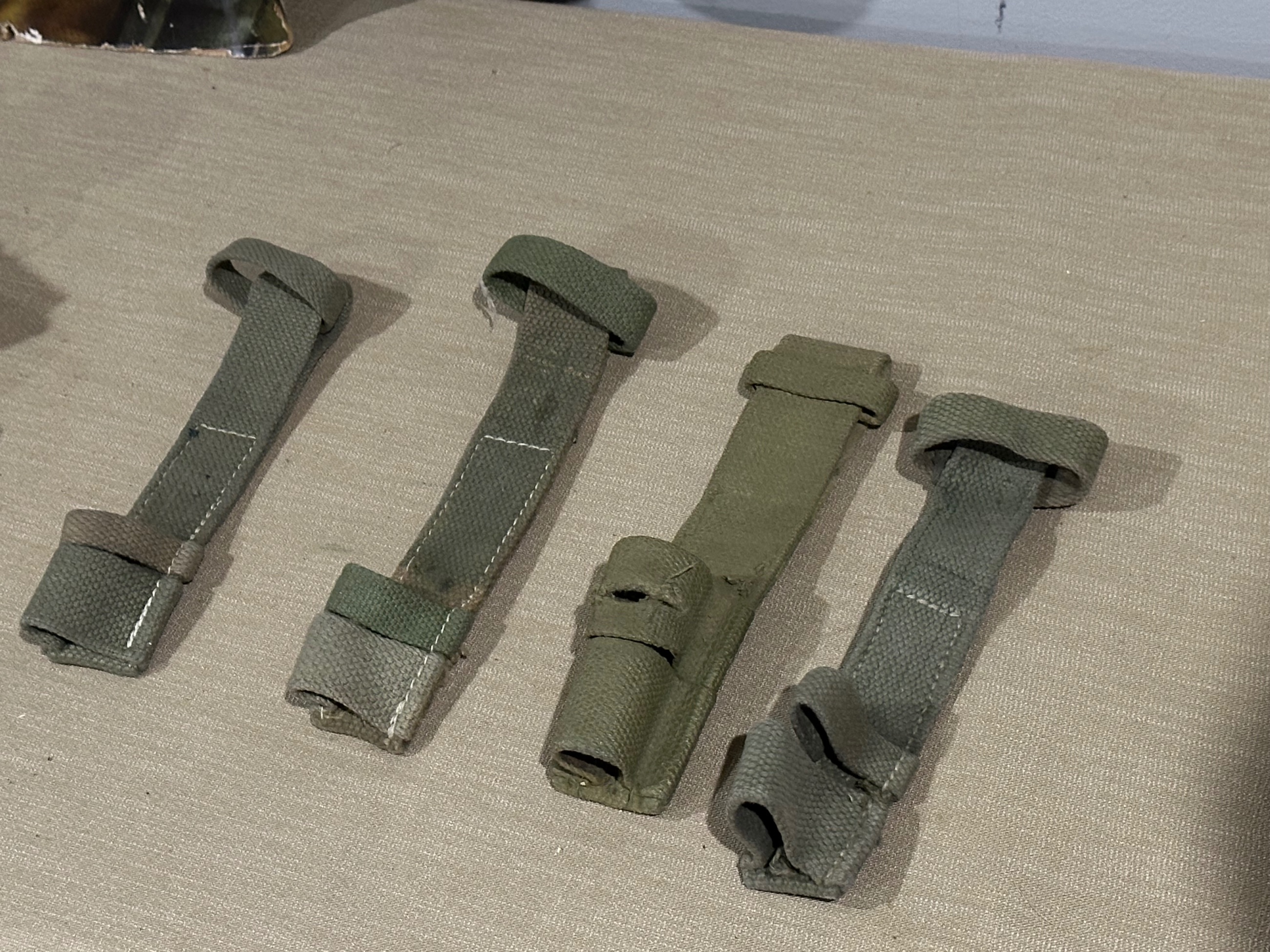 Photo of WW2 Lee Enfield Bayonet Frogs 