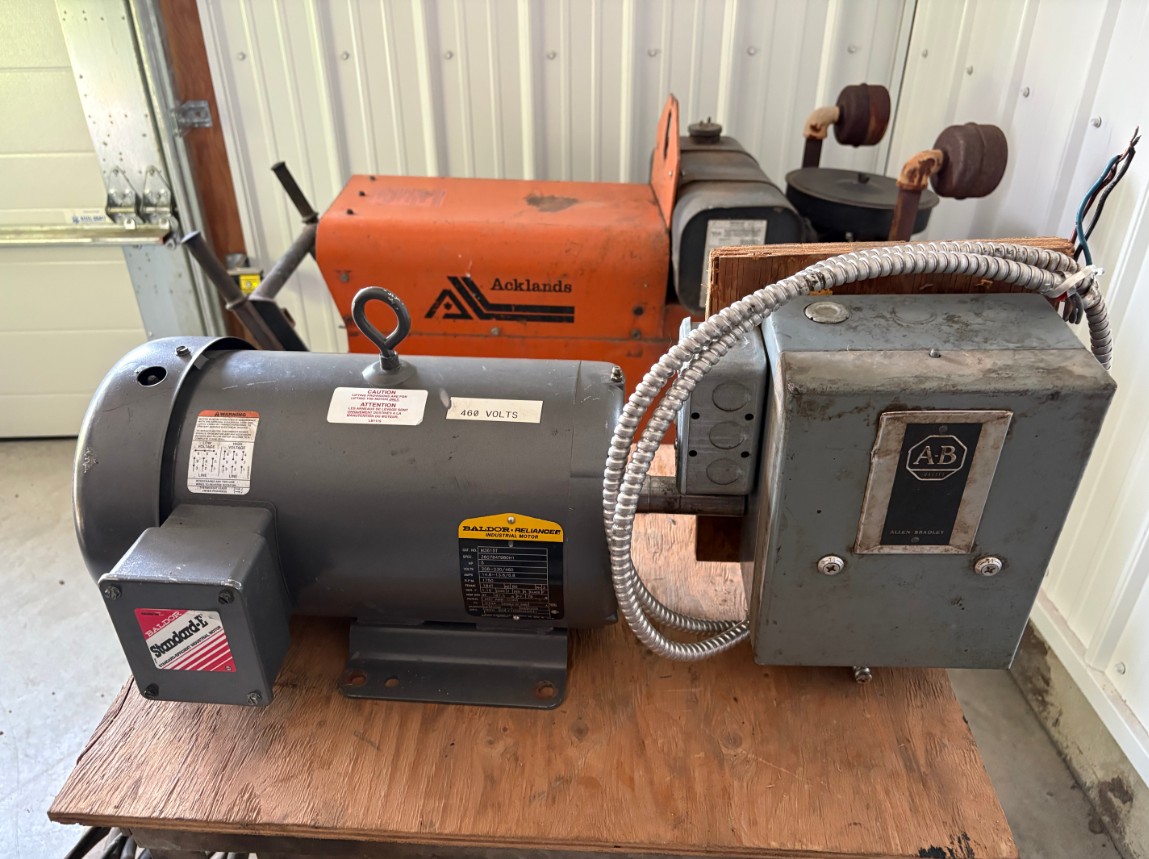 Photo of 3 Phase Electric Motor (5HP) and Control Box