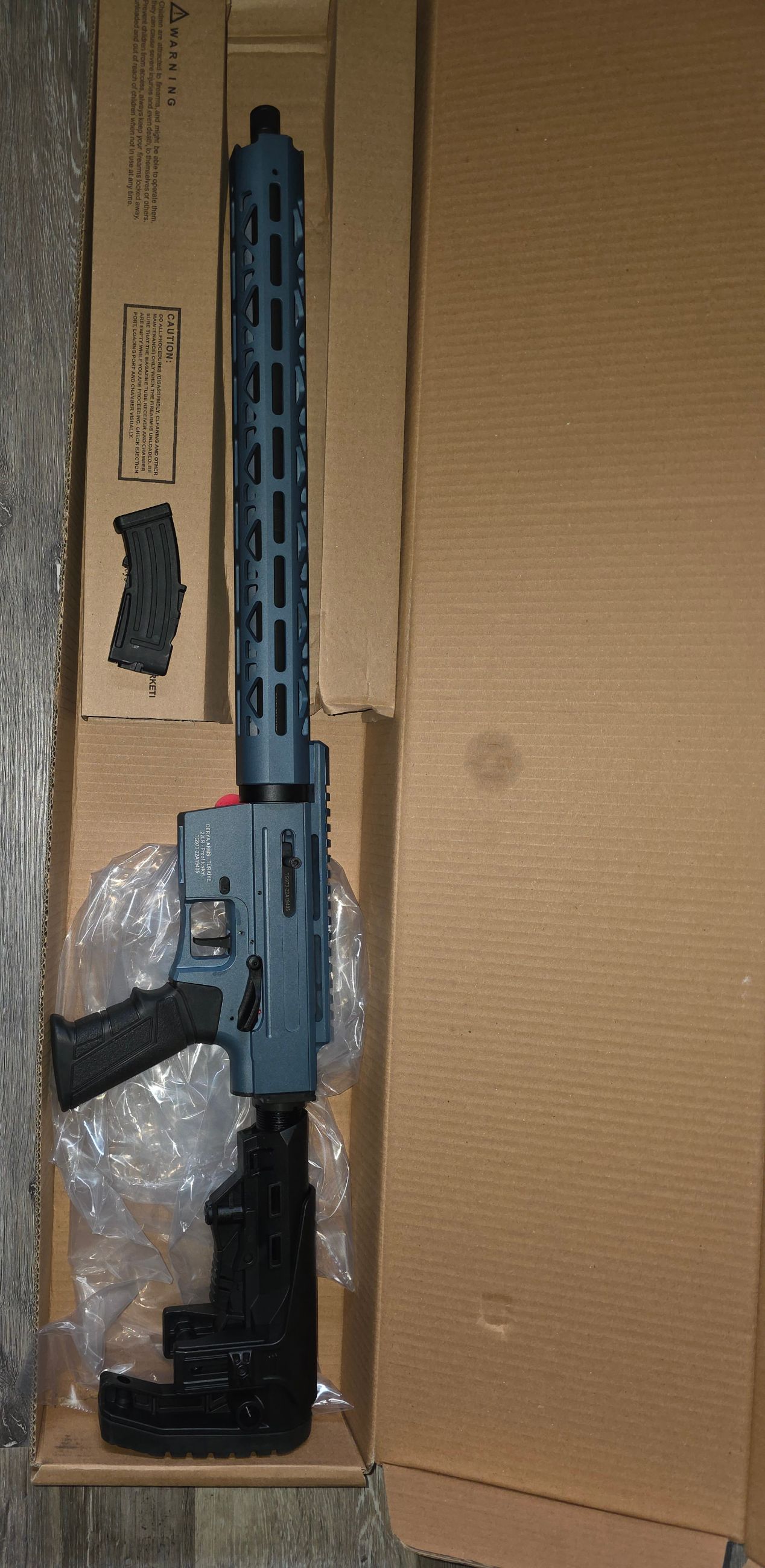 Photo of DERYA TM22 SEMI-AUTO RIFLE – .22LR, 18″, Blue