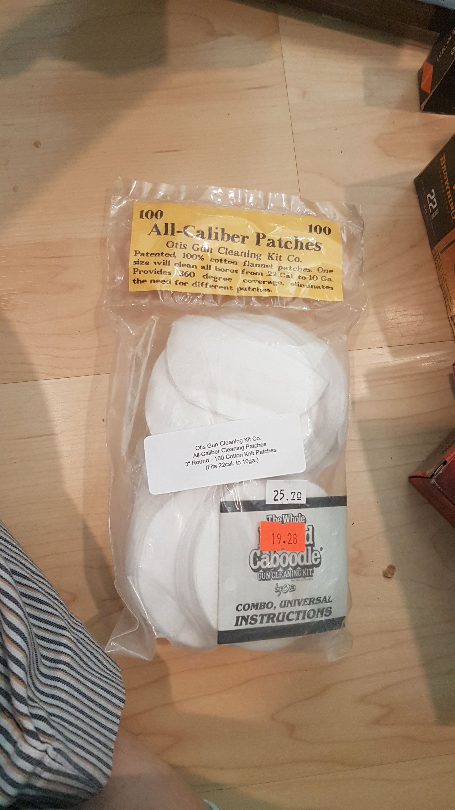 Photo of 100 all-caliber patches -otis gun cleaning kit ( mellonRSCA)