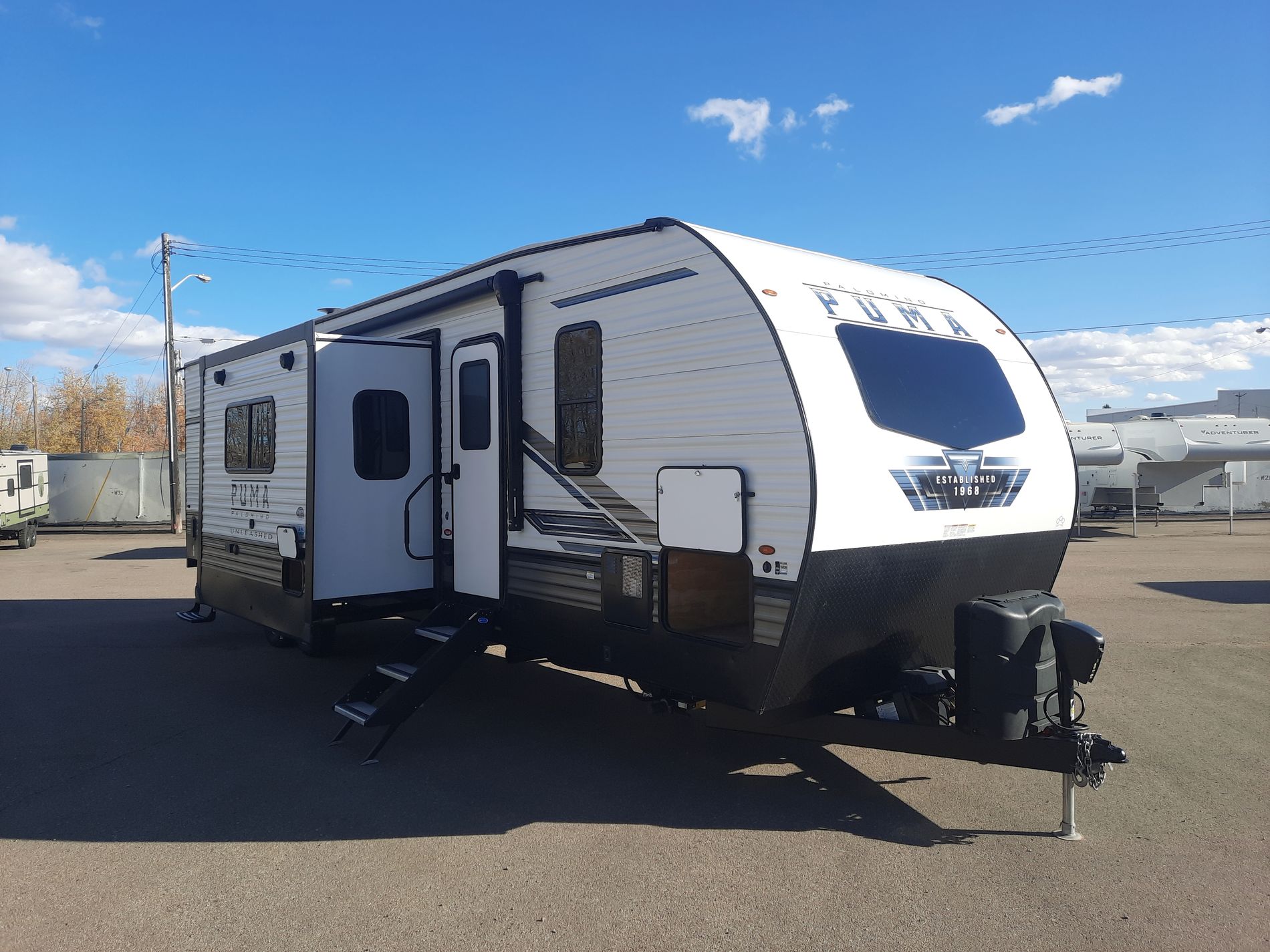 Photo of 2023 Palomino Puma 33THDS