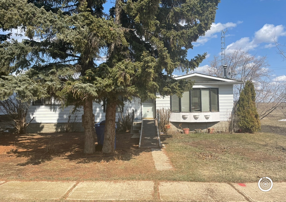 Photo of BungaLow for sale in Willingdon Alberta