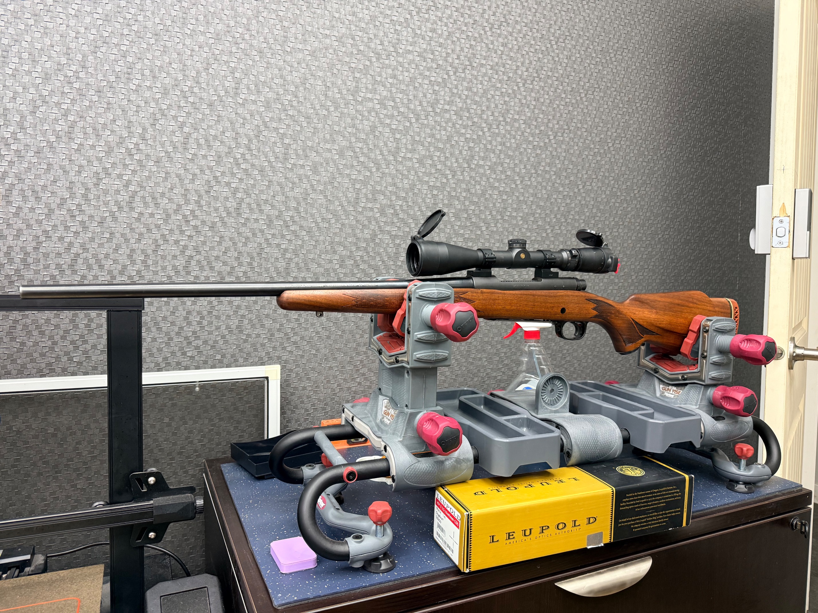 Winchester 70 in 270 Winchester - 1 - 1762184132482_IMG_0762