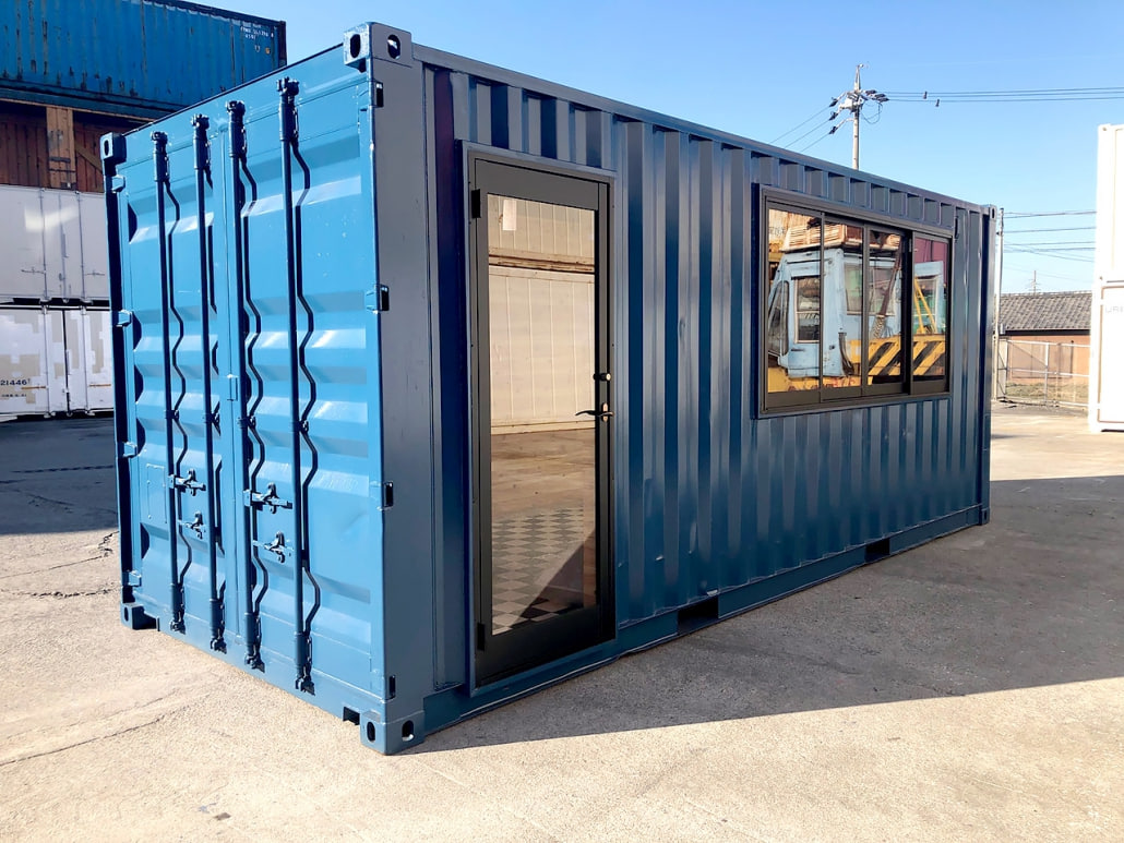 Photo of 20-foot (6-meter) office-type container tiny house (with shelves)