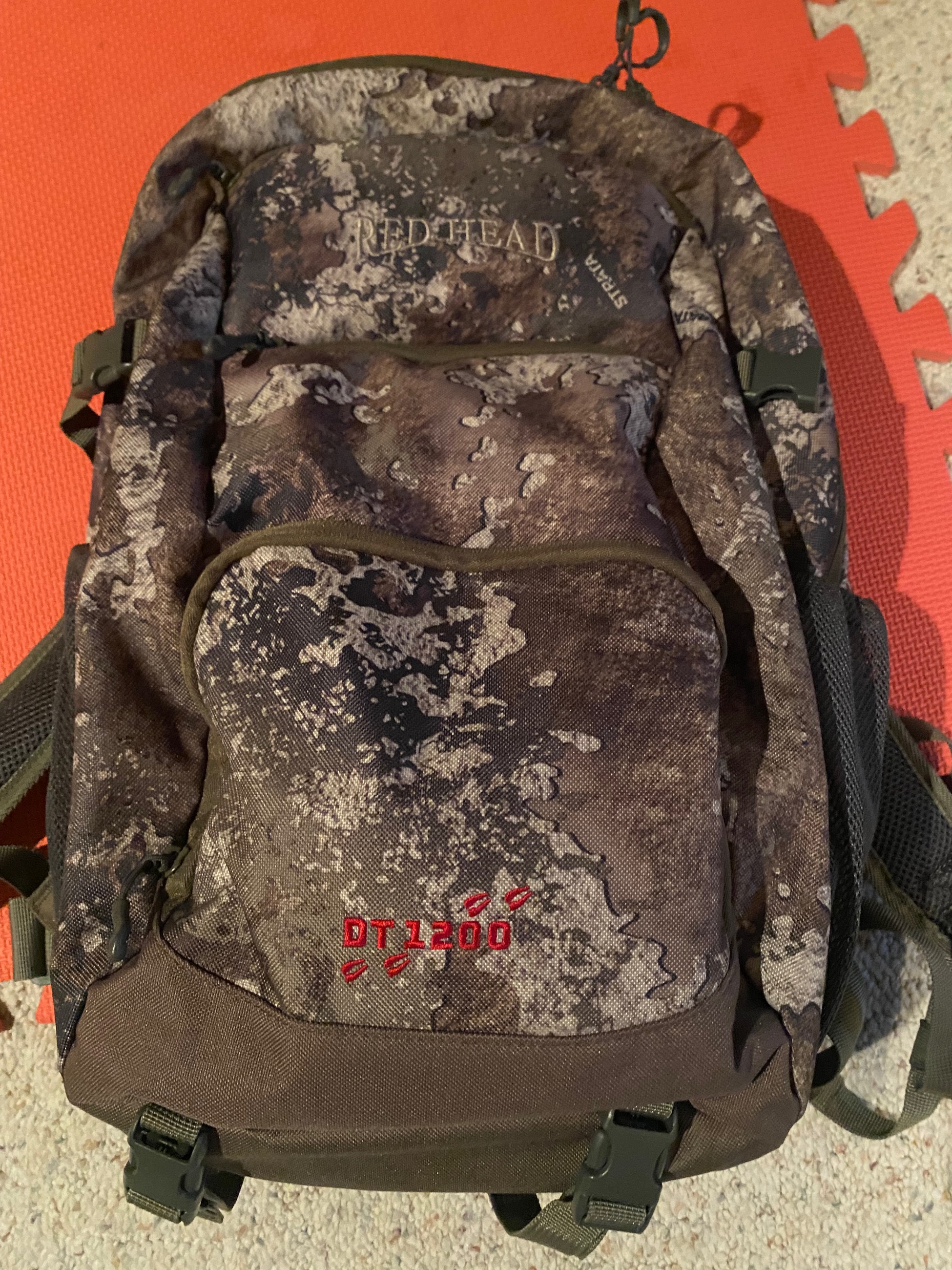 Photo of 40lt  Redhead back pack