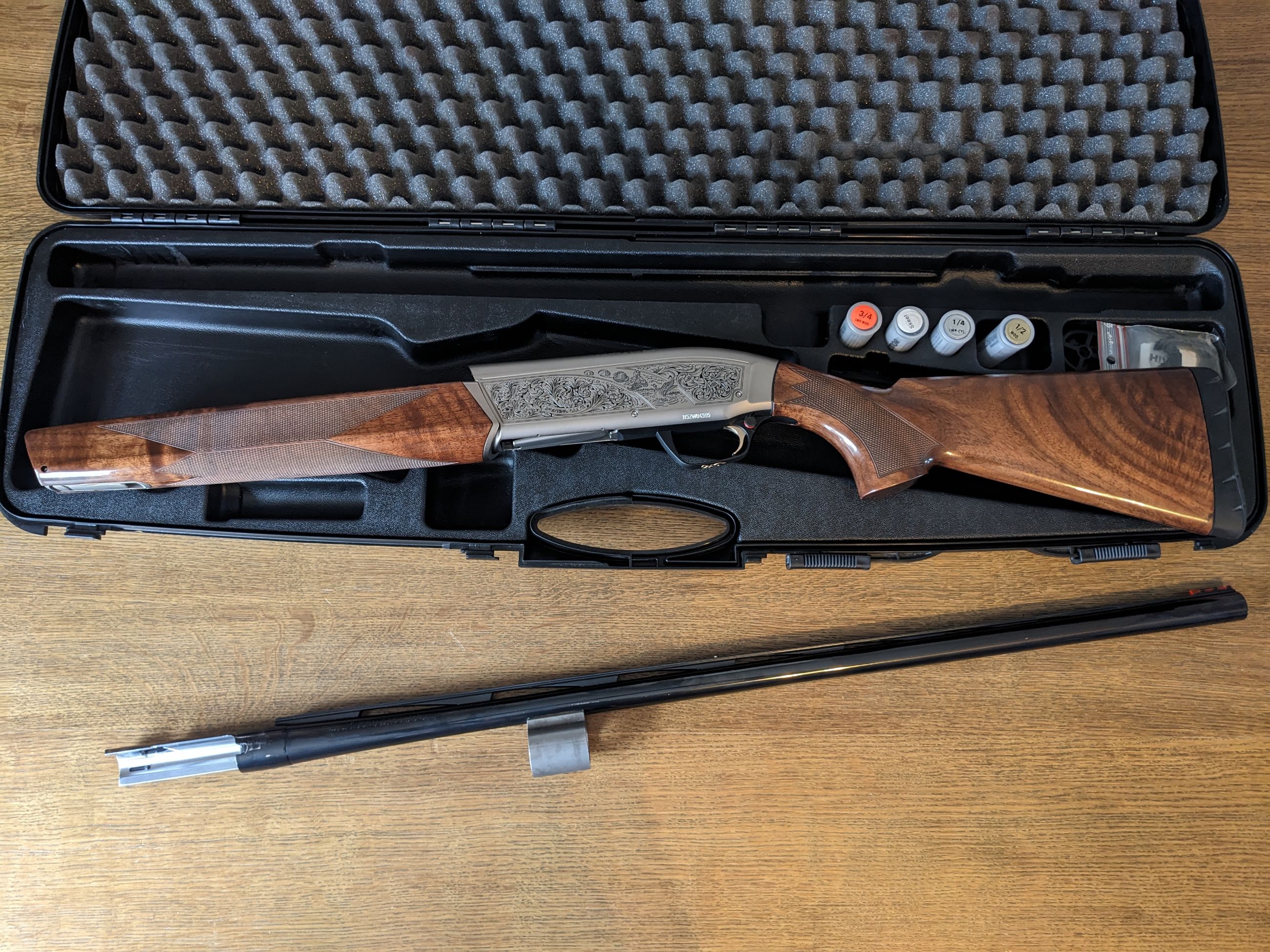 BROWNING MAXUS Sporting Clays SA Shotgun - 12 ga, 3" Shell, 28" Barrel, Grade II Walnut Stock - Nice! - 2 - 1762801718061_PXL_20240327_160944557