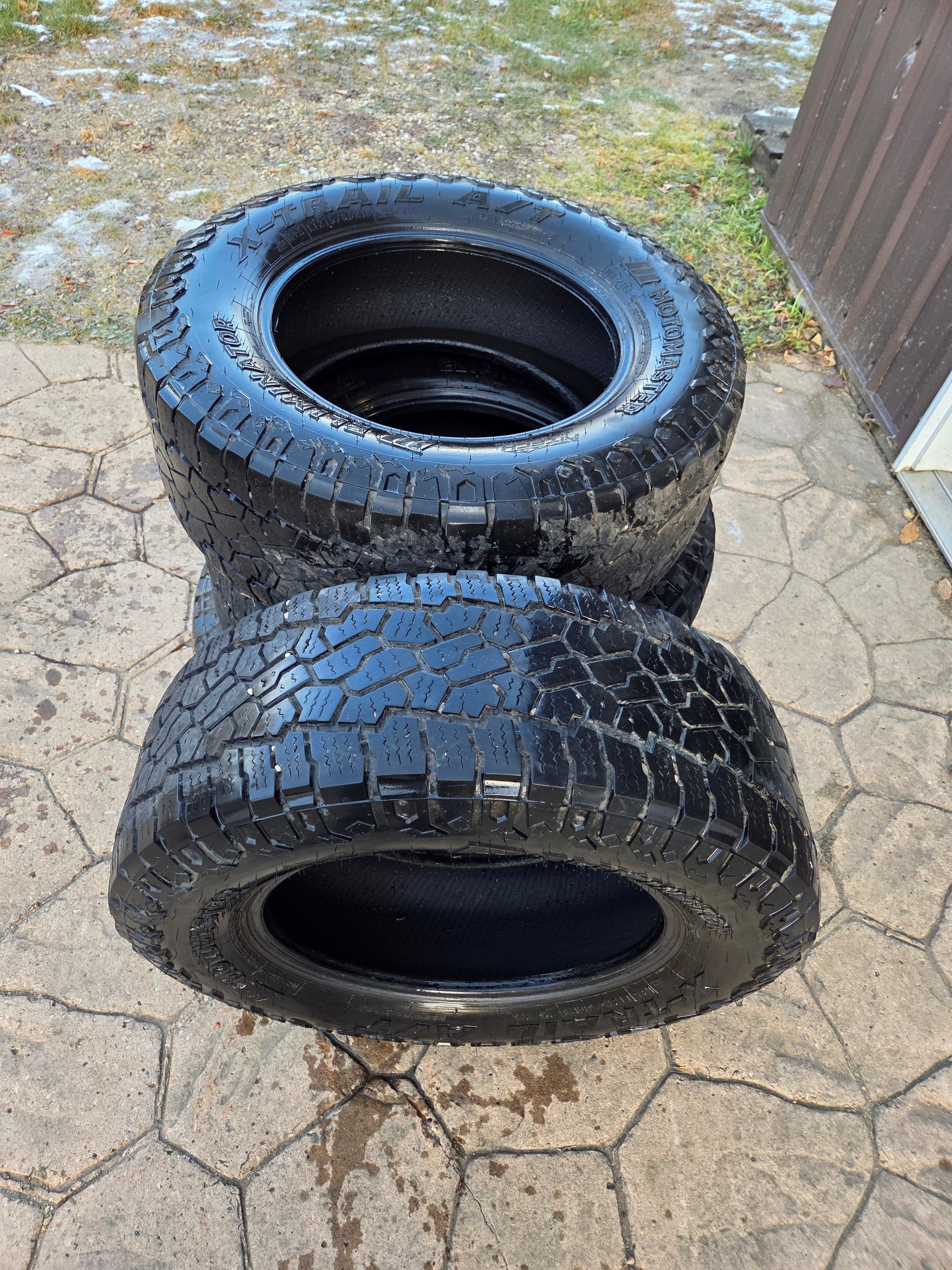 Photo of Motomaster Eliminator X Trail Winter Rated Tires 