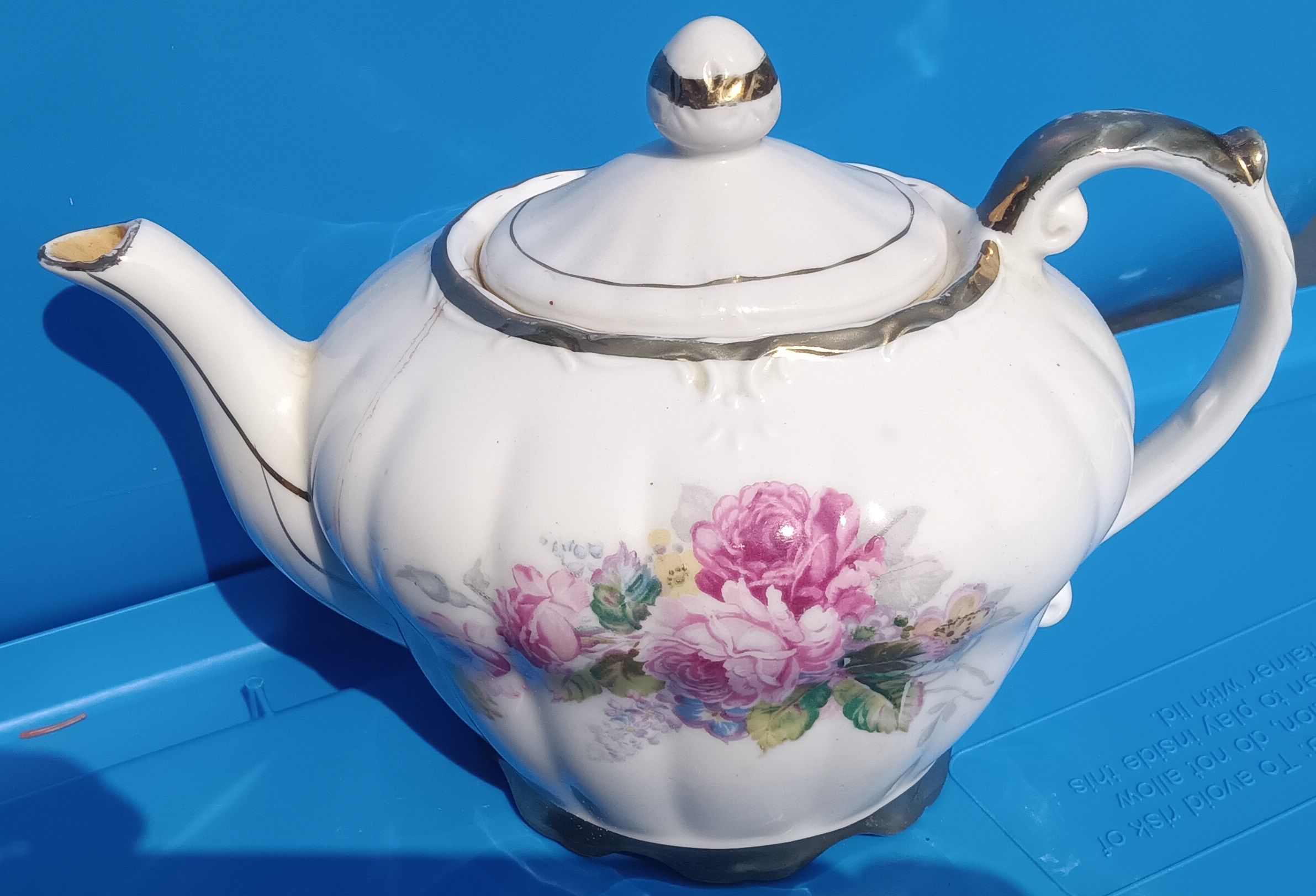 Photo of Tea Pots & Cups