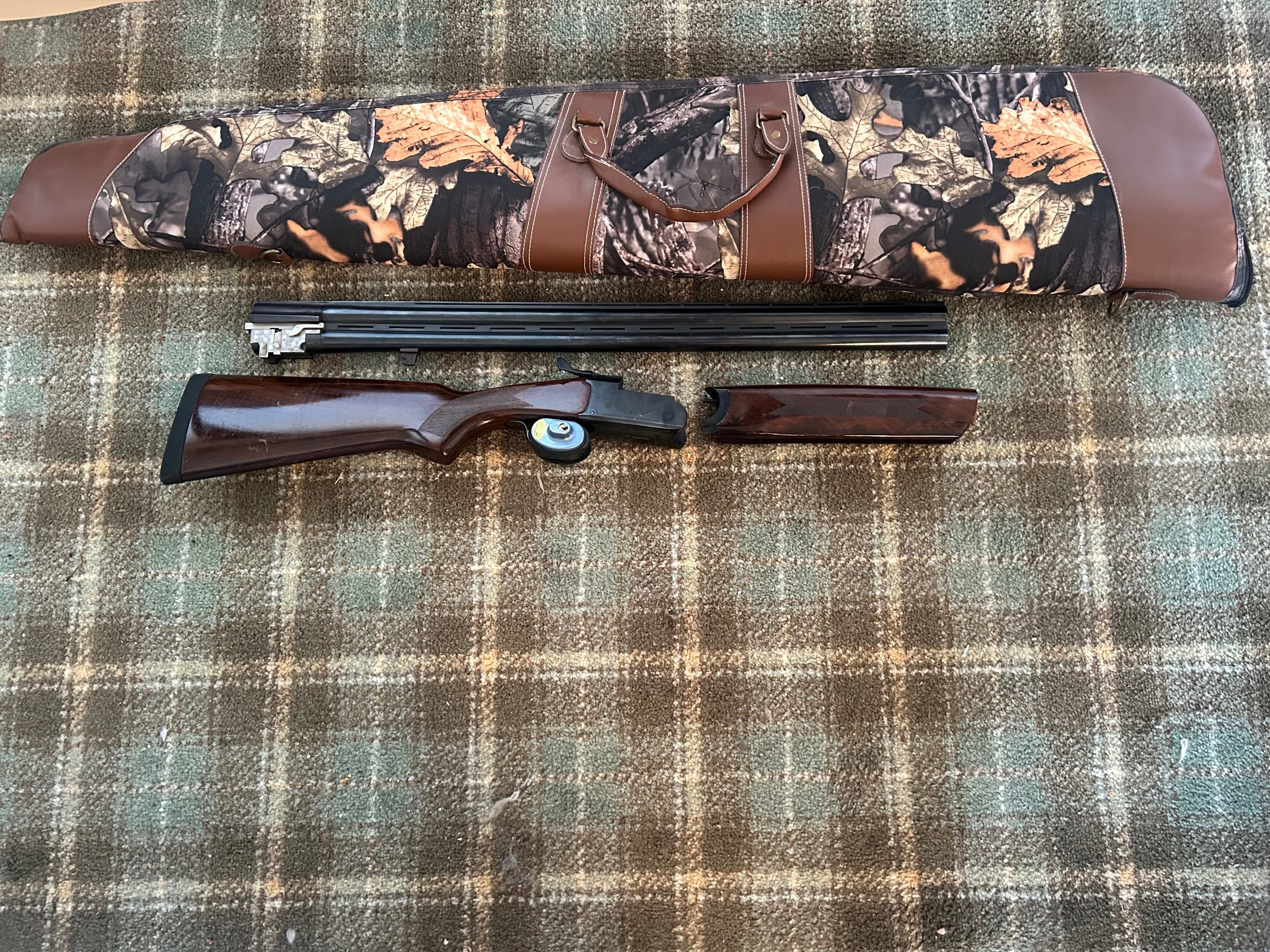 12 gauge shotgun  - 5 - 1763043519237_IMG_2867