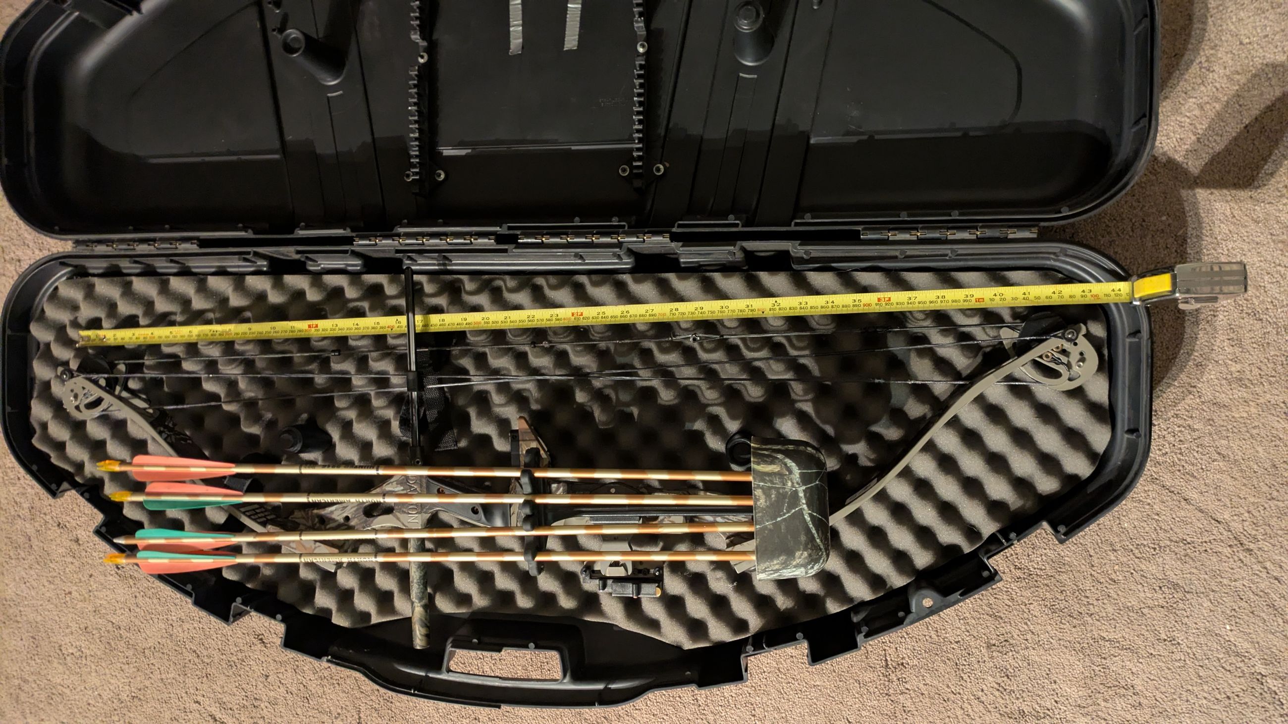 Photo of Darton Camo Hunt Compound Bow 60-70Lbs with Toxonics 5 pin Fibre Optic Sight