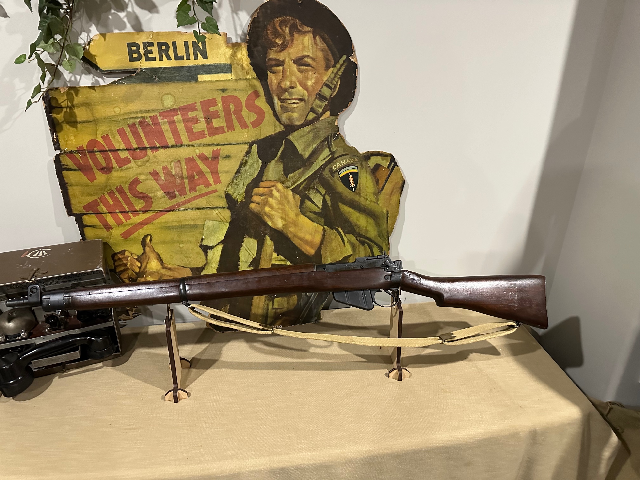 WW2 1943 Canadian Long Branch Lee Enfield No.4 Mrk.1 - 5 - 1763519448416_IMG_6628