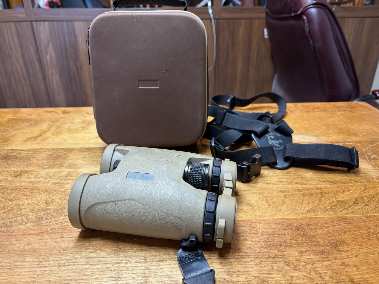 Photo of Scorpion LRF 1500 8x42 Rangefinding Binoculars