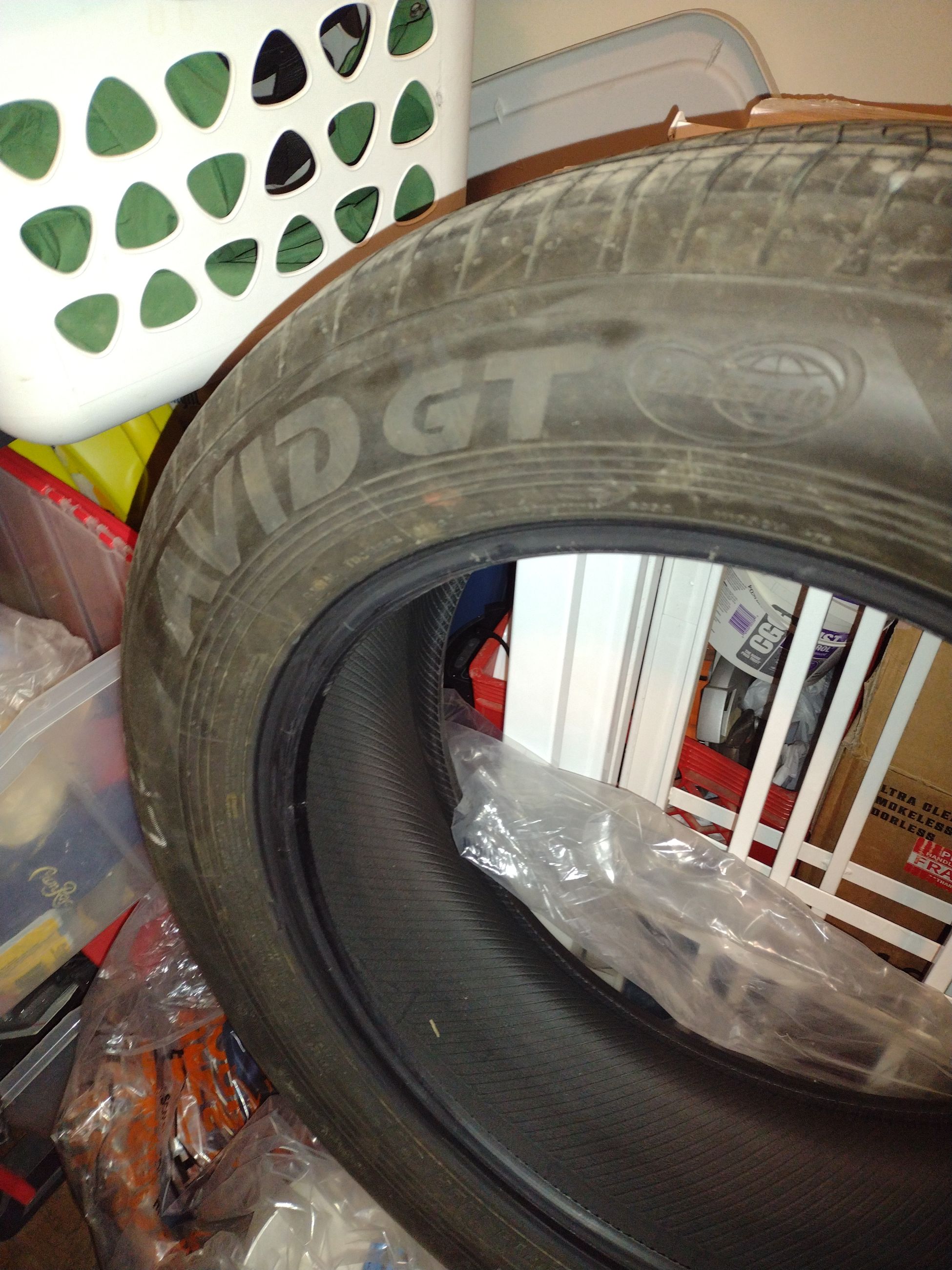 Photo of Yokohama Avid GT all season. 225/60/18